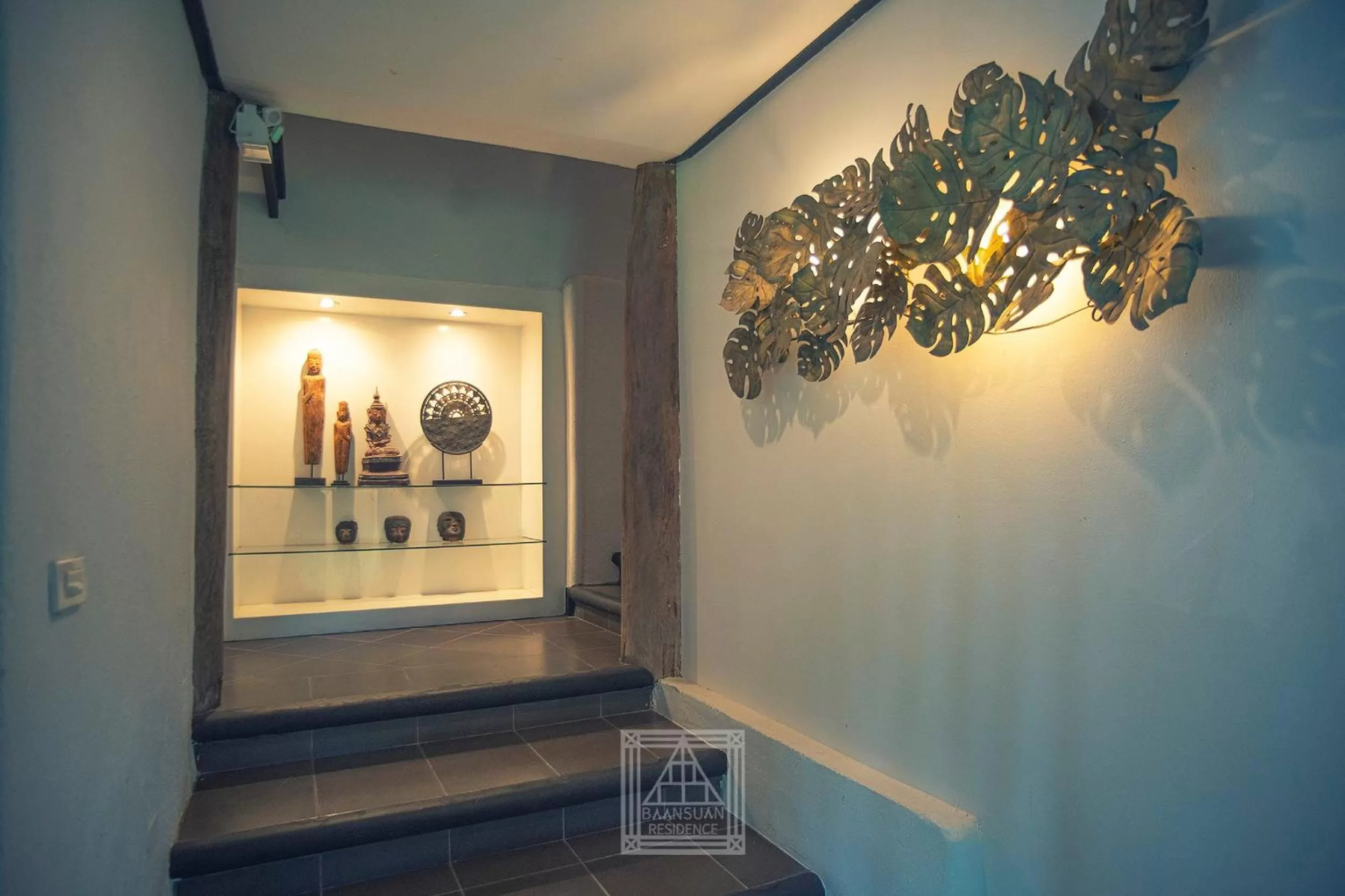 Facade/entrance in Baan Suan Residence เฮือนพักบ้านสวน