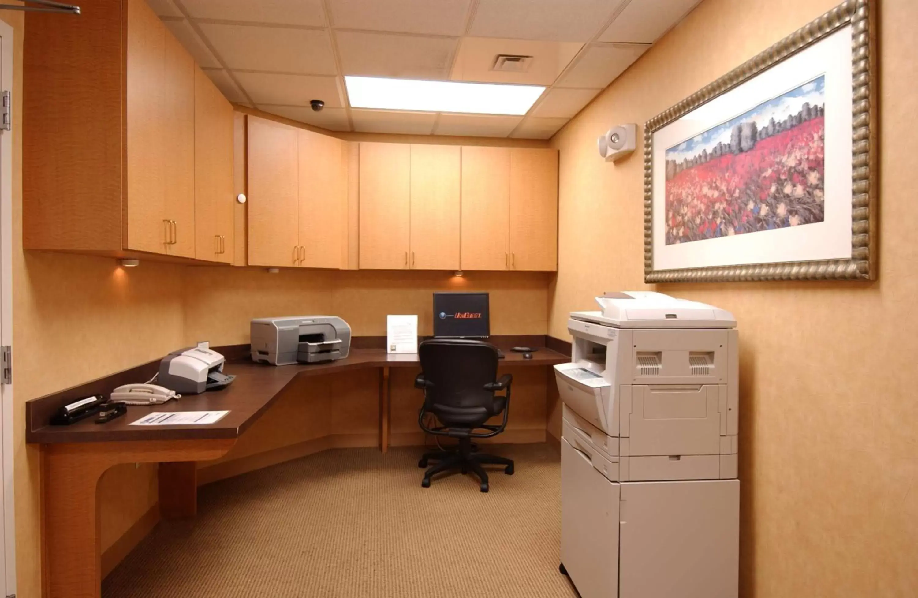 Business facilities in Hilton Garden Inn Atlanta Airport/Millenium Center