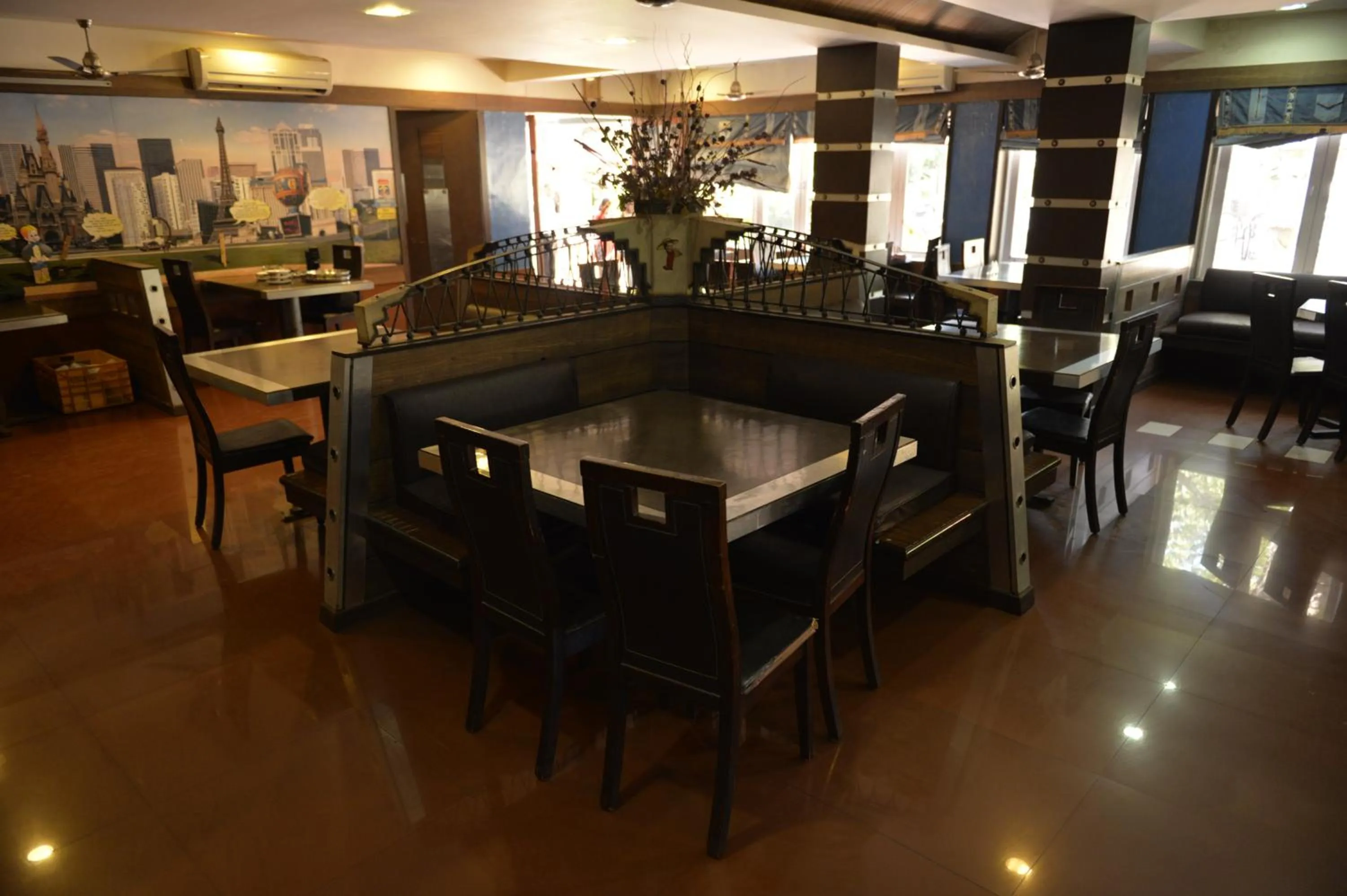 Restaurant/places to eat in Adamo the Resort