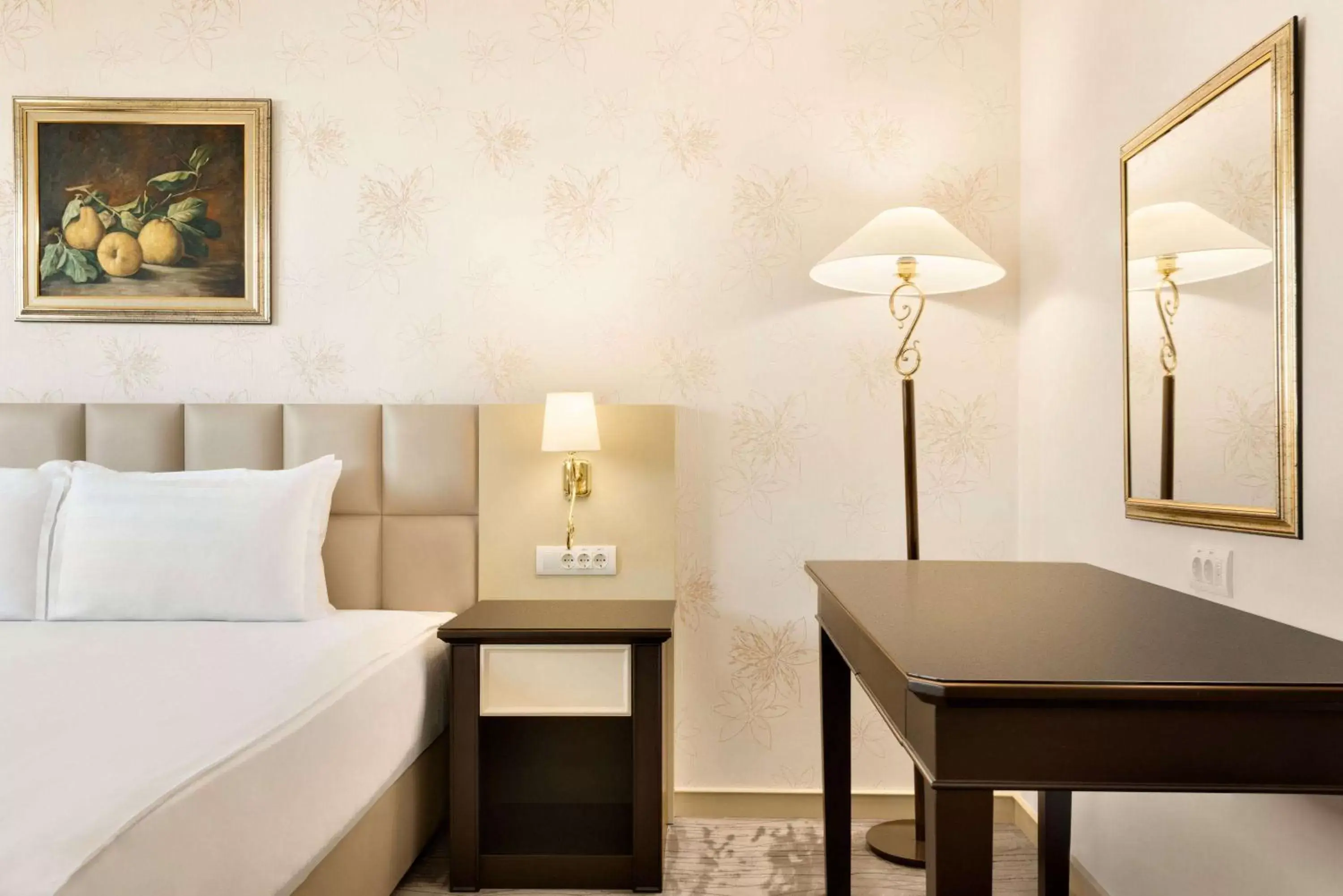 Photo of the whole room, Bed in Wyndham Tashkent Photo of the whole room, Bed in Wyndham Tashkent