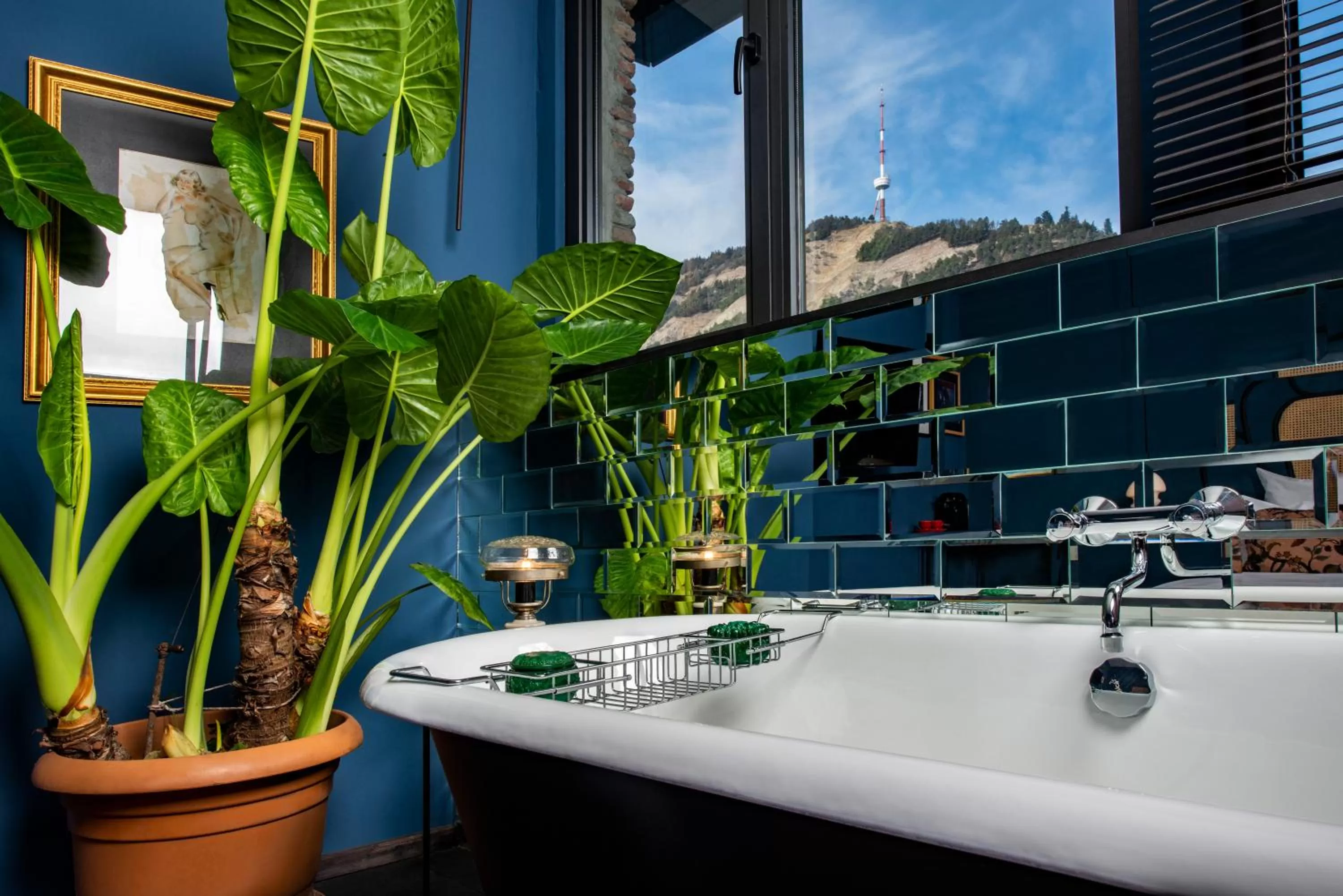 Bathroom in Communal Hotel Sololaki