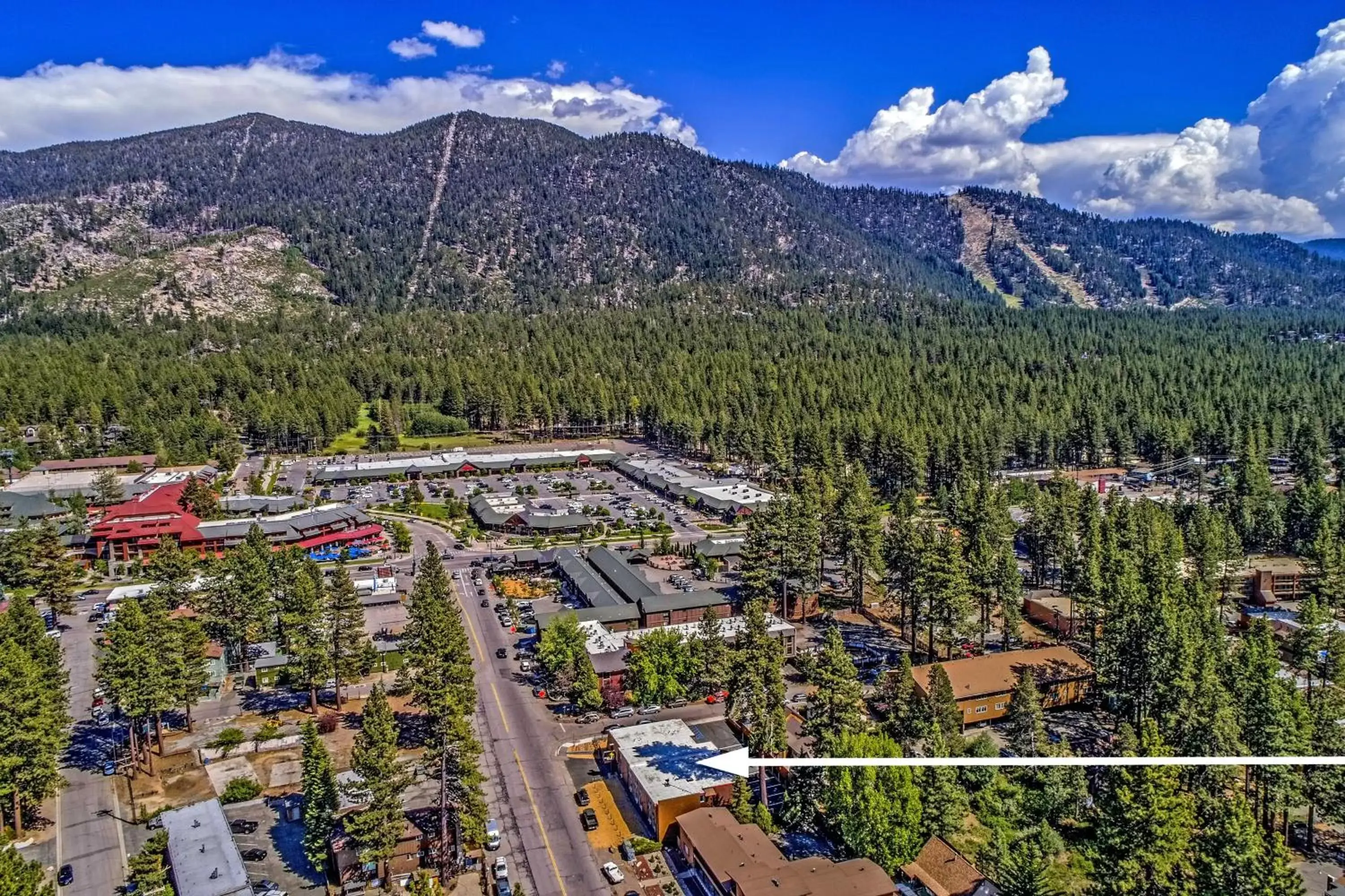 Bird's eye view, Bird's-eye View in The Elet Hotel