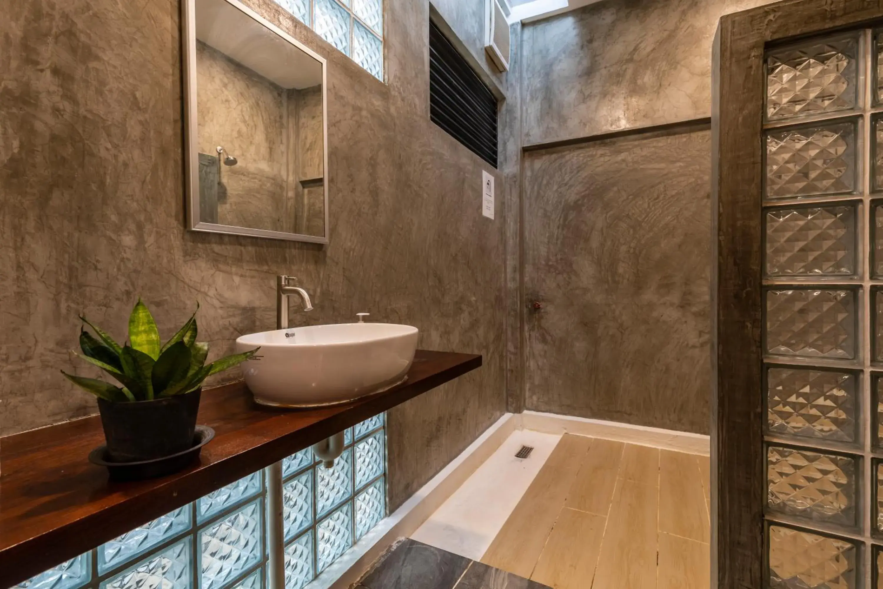 Bathroom in Nature Lodge Sepilok