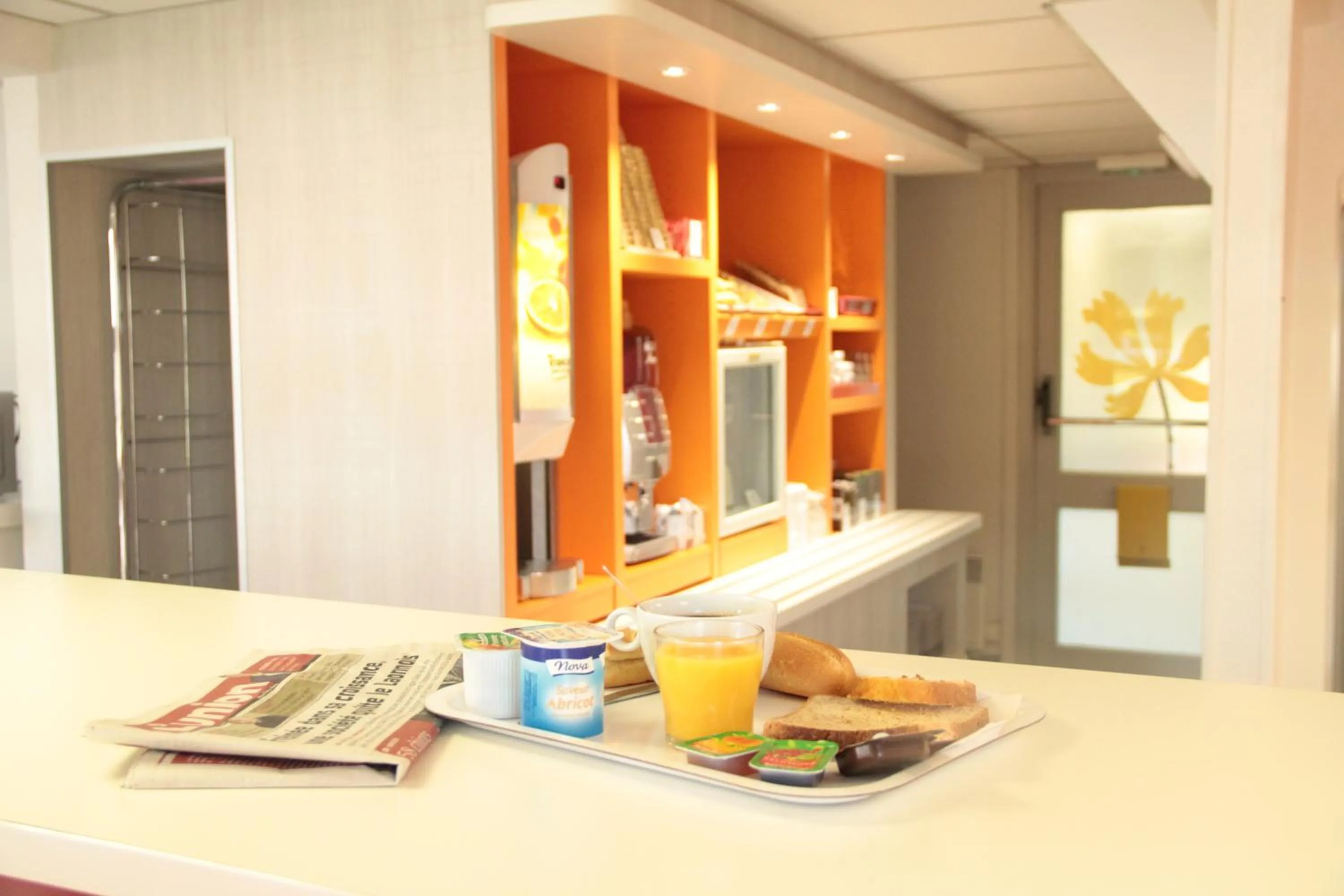 Restaurant/places to eat in Premiere Classe Soissons