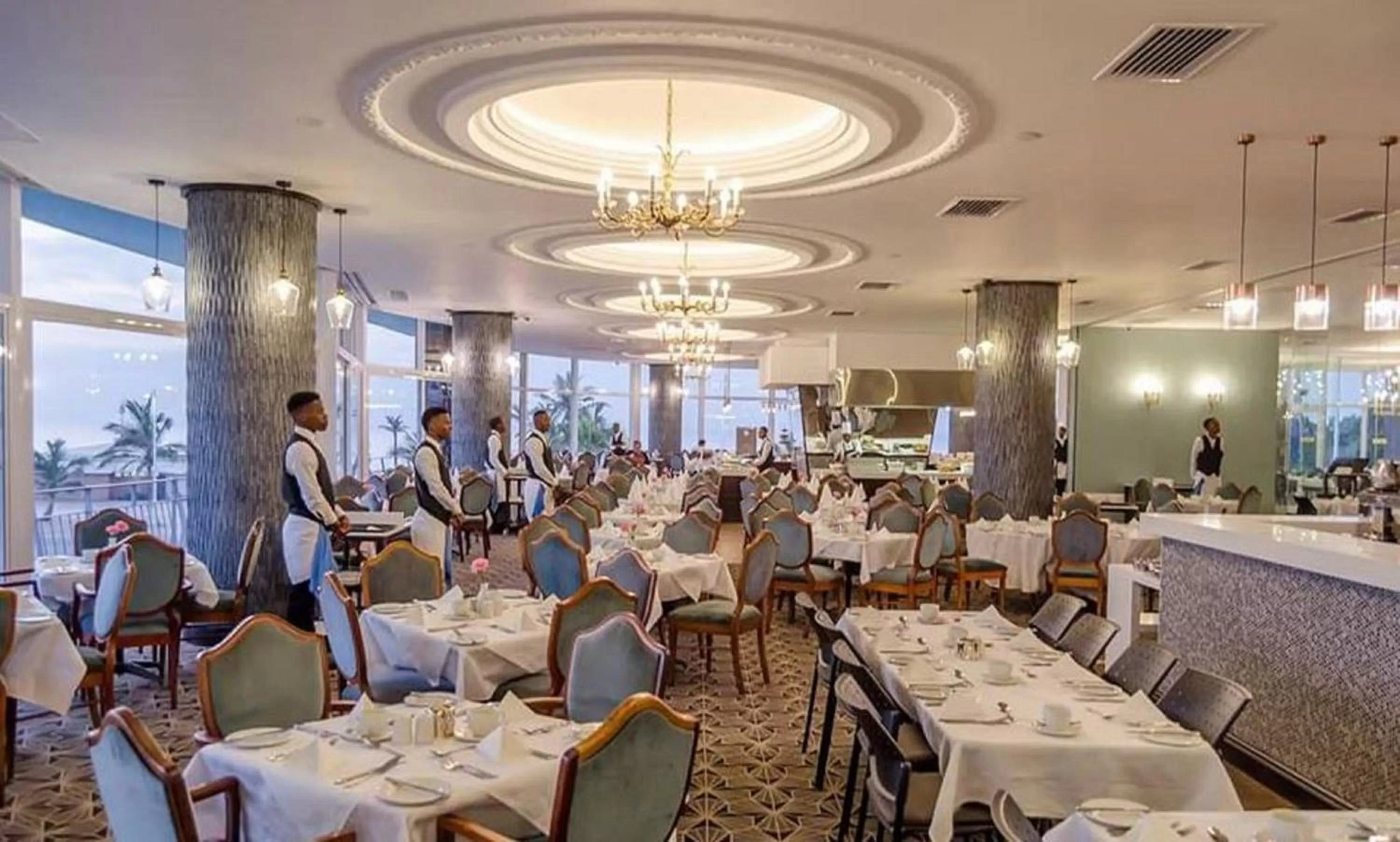 Restaurant/places to eat in Blue Waters Hotel