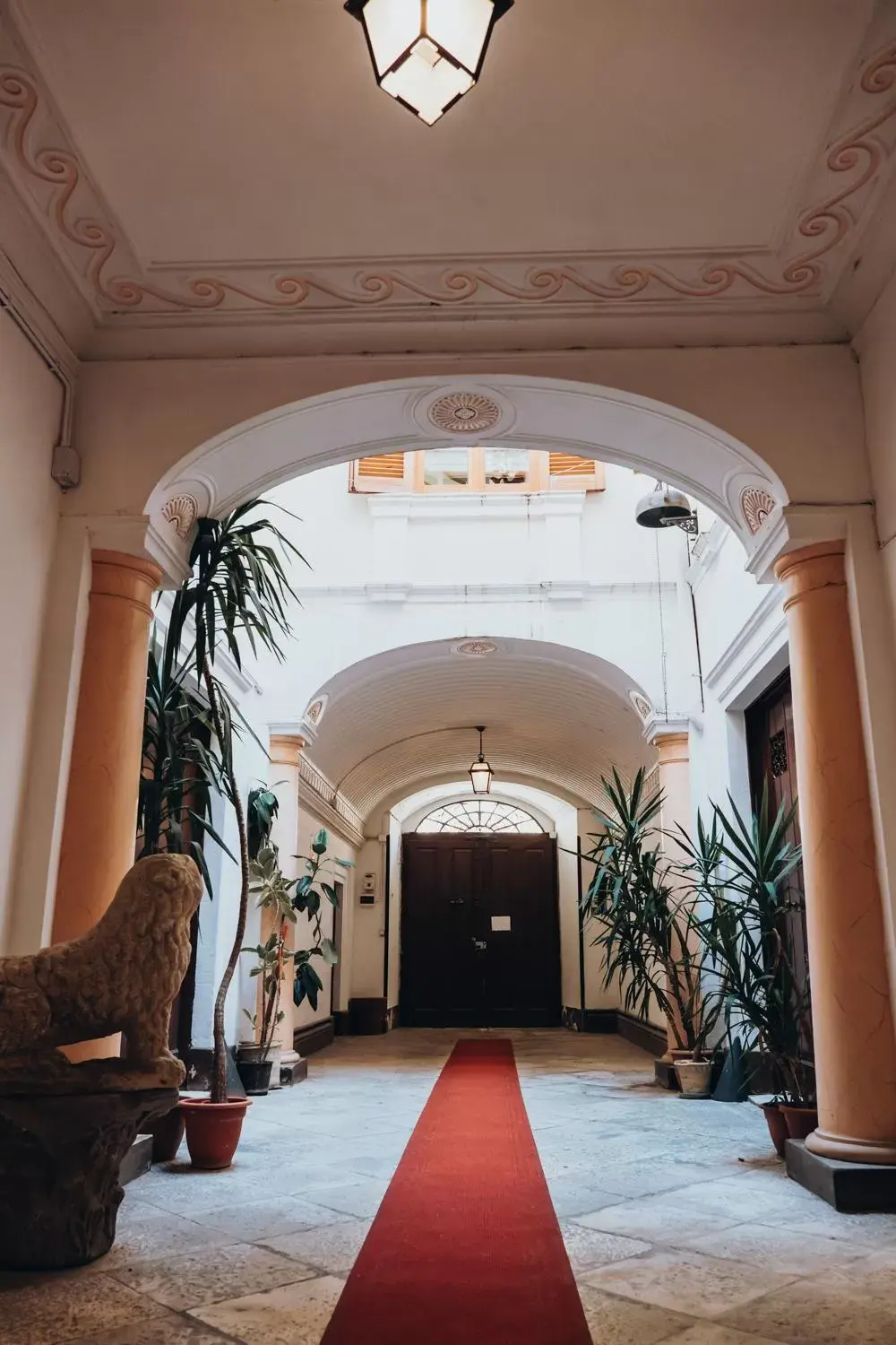 Facade/entrance in Casa d'Angio' B&B