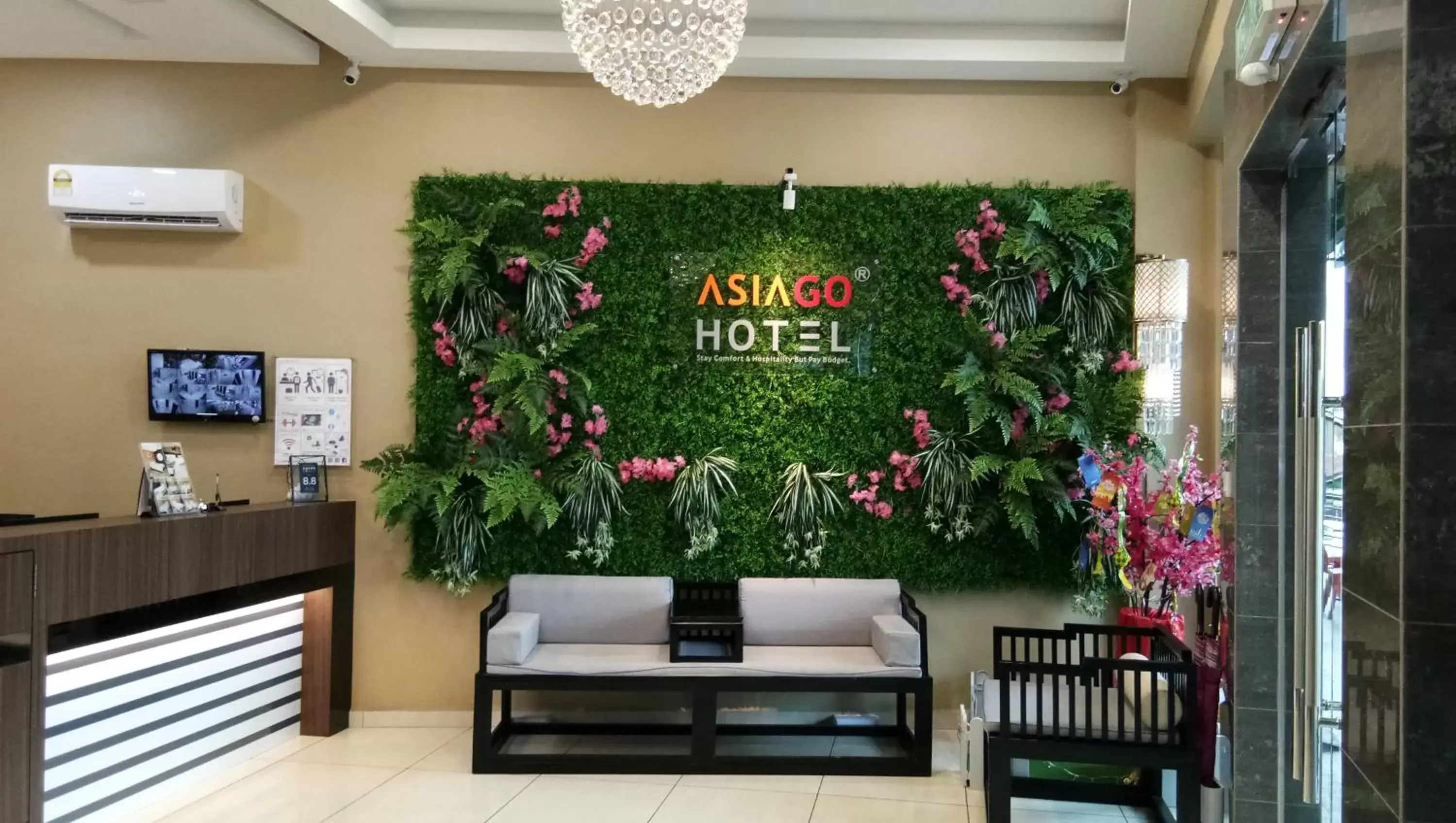 Lobby or reception in Asiago Hotel