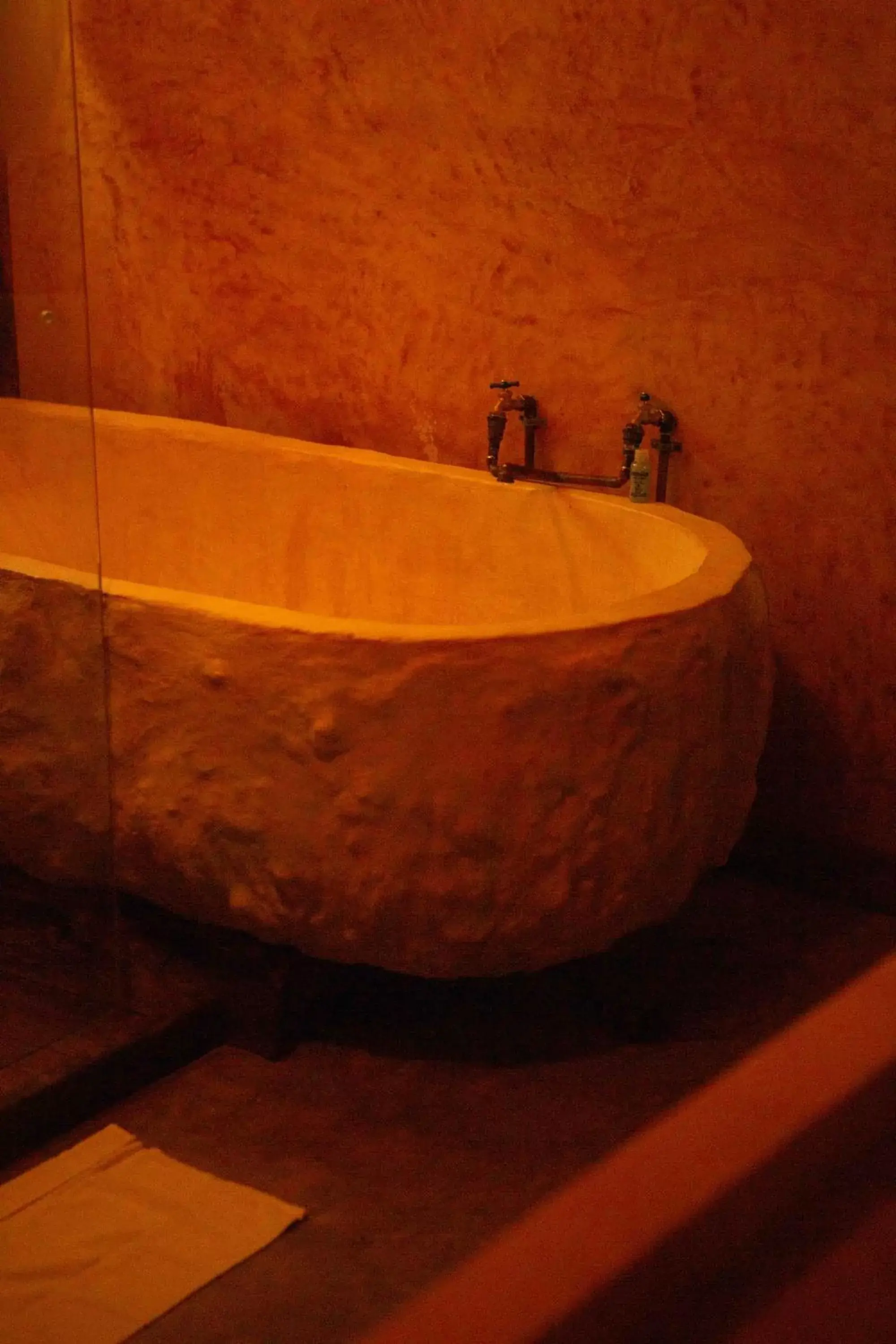 Hot Tub, Bathroom in Nomads Hotel, Hostel & Beachclub