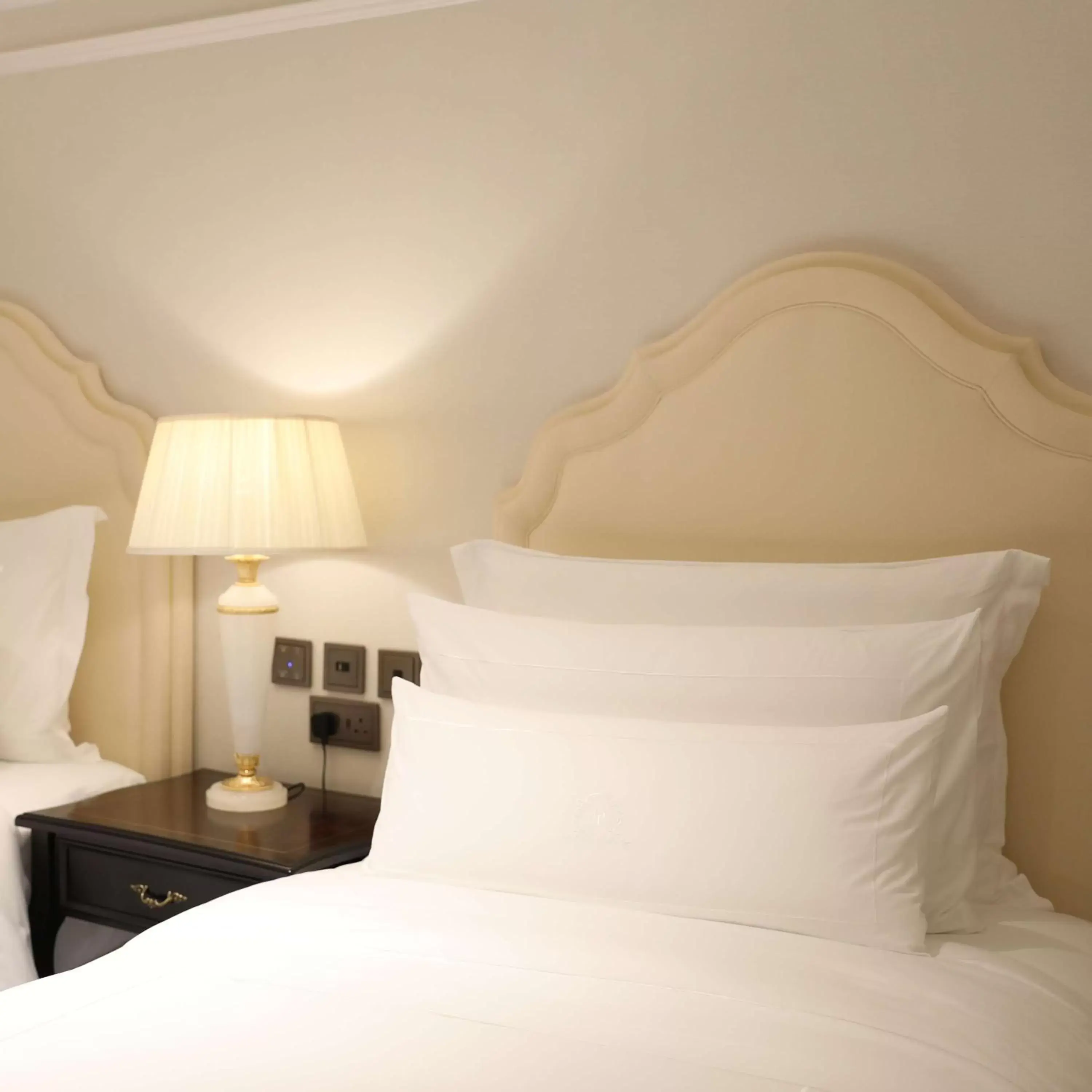 Bed in The Plaza Doha, LXR Hotels & Resorts