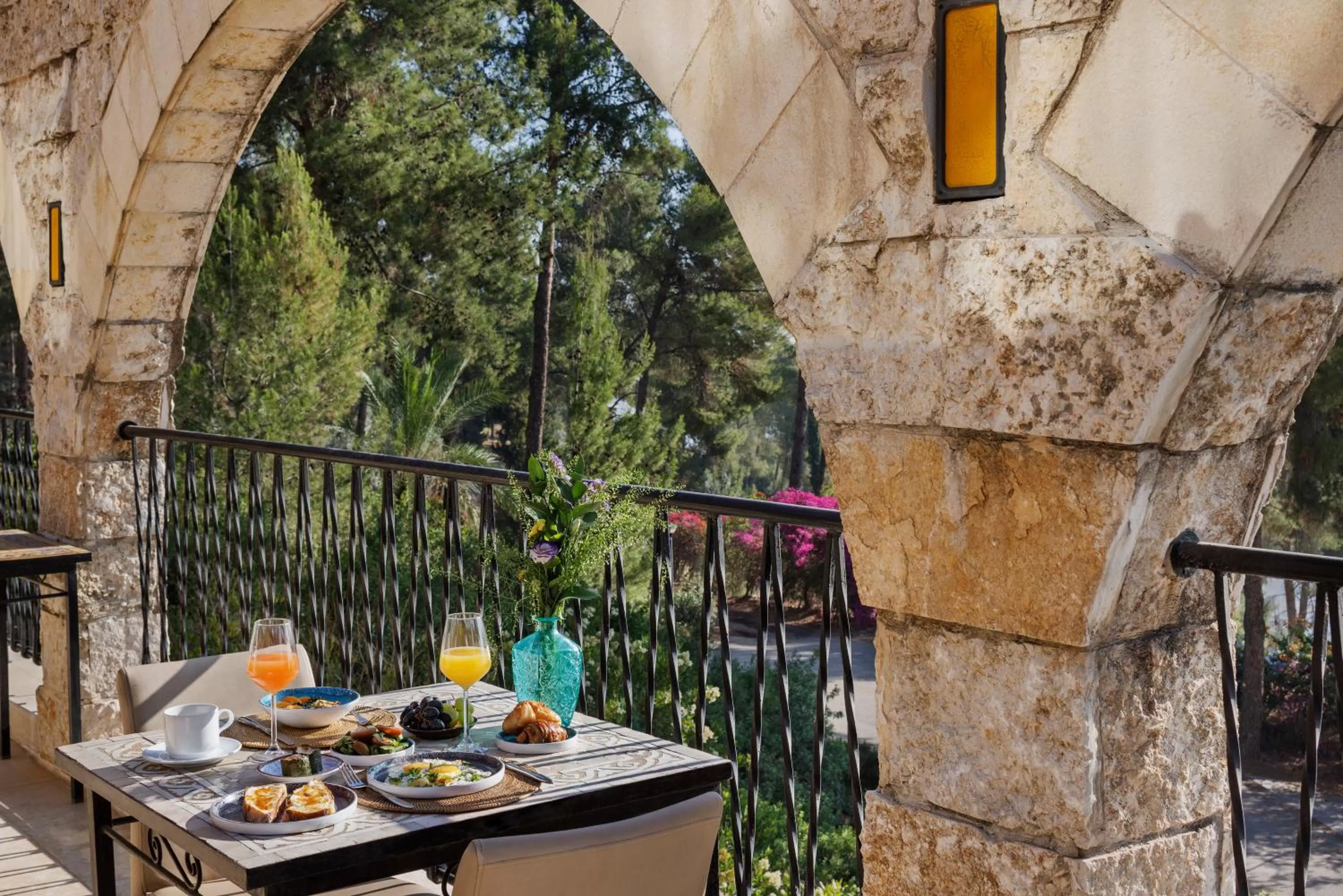 Restaurant/places to eat in Herbert Samuel Bayit Bagalil Boutique