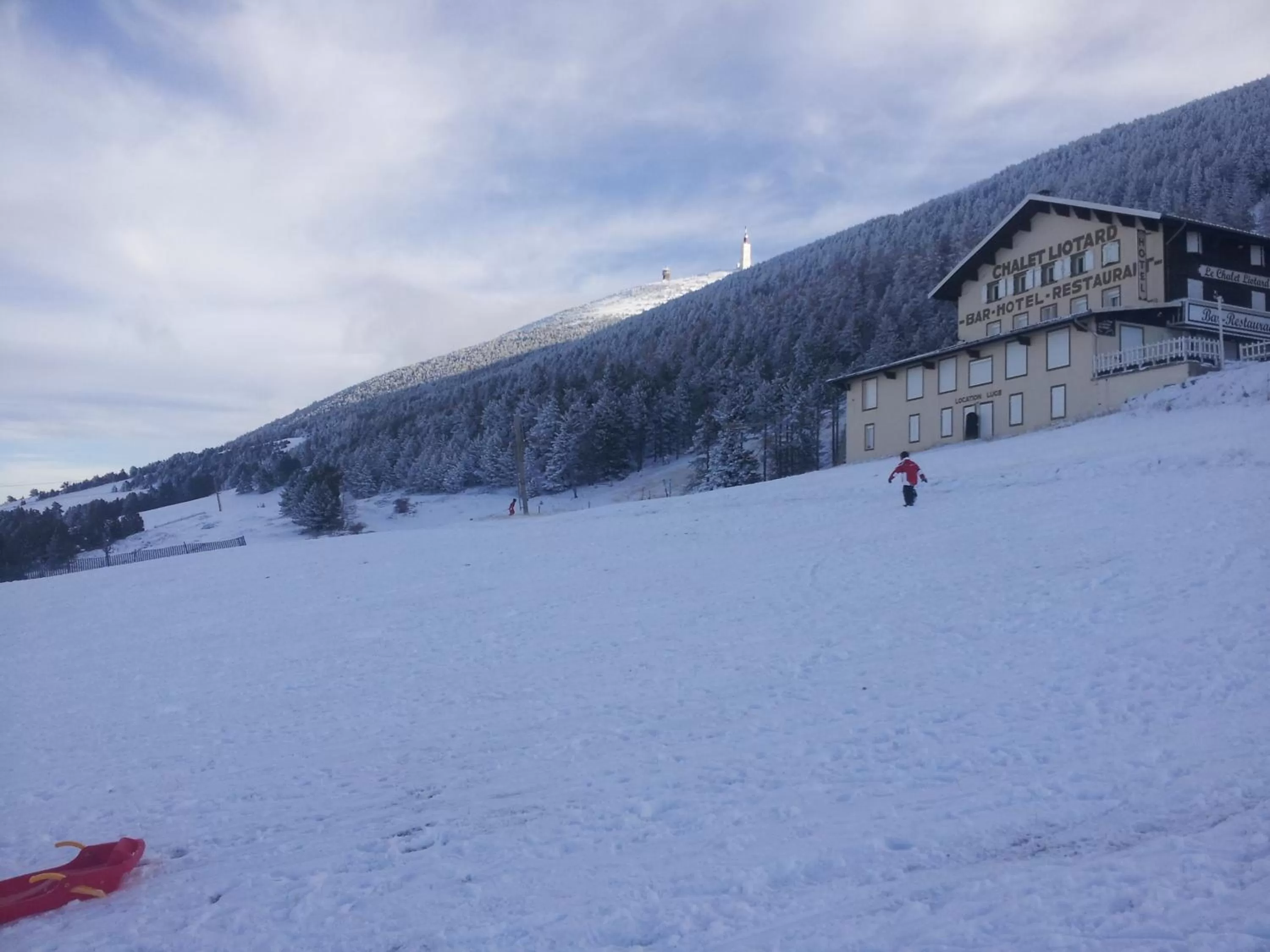 Skiing, Winter in Chambres d'Hôtes Aux Tournesols
