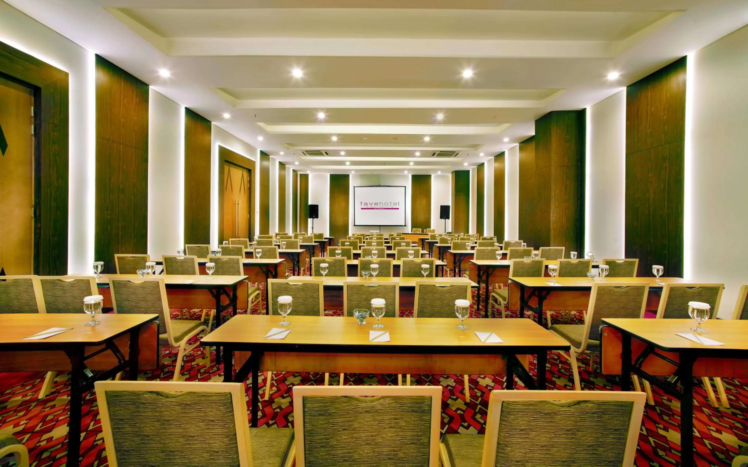 Business facilities in favehotel Braga