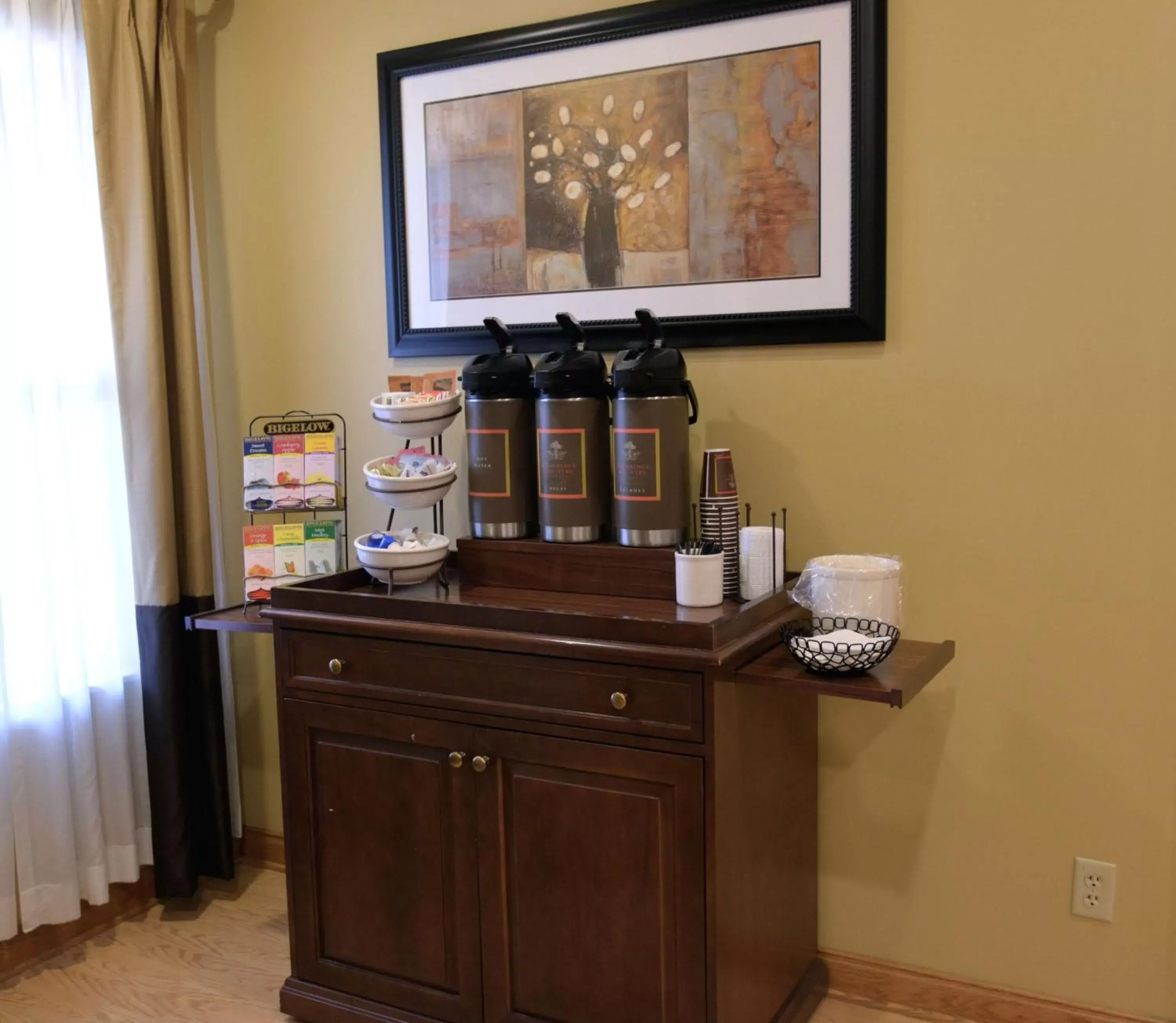 Lobby or reception in Country Inn & Suites by Radisson, Valdosta, GA - NEWLY RENOVATED