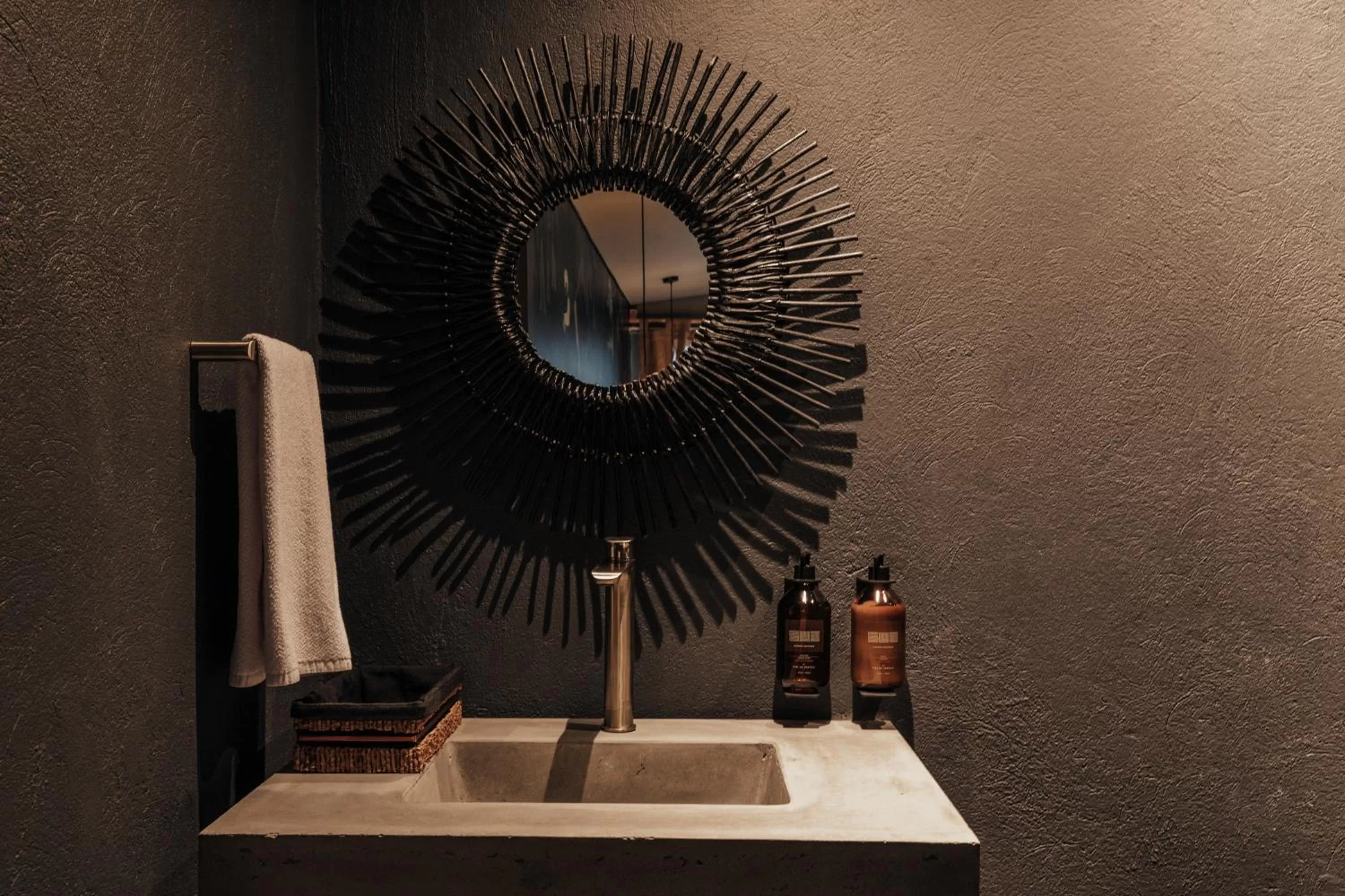 Bathroom in Sui Boutique Hotel