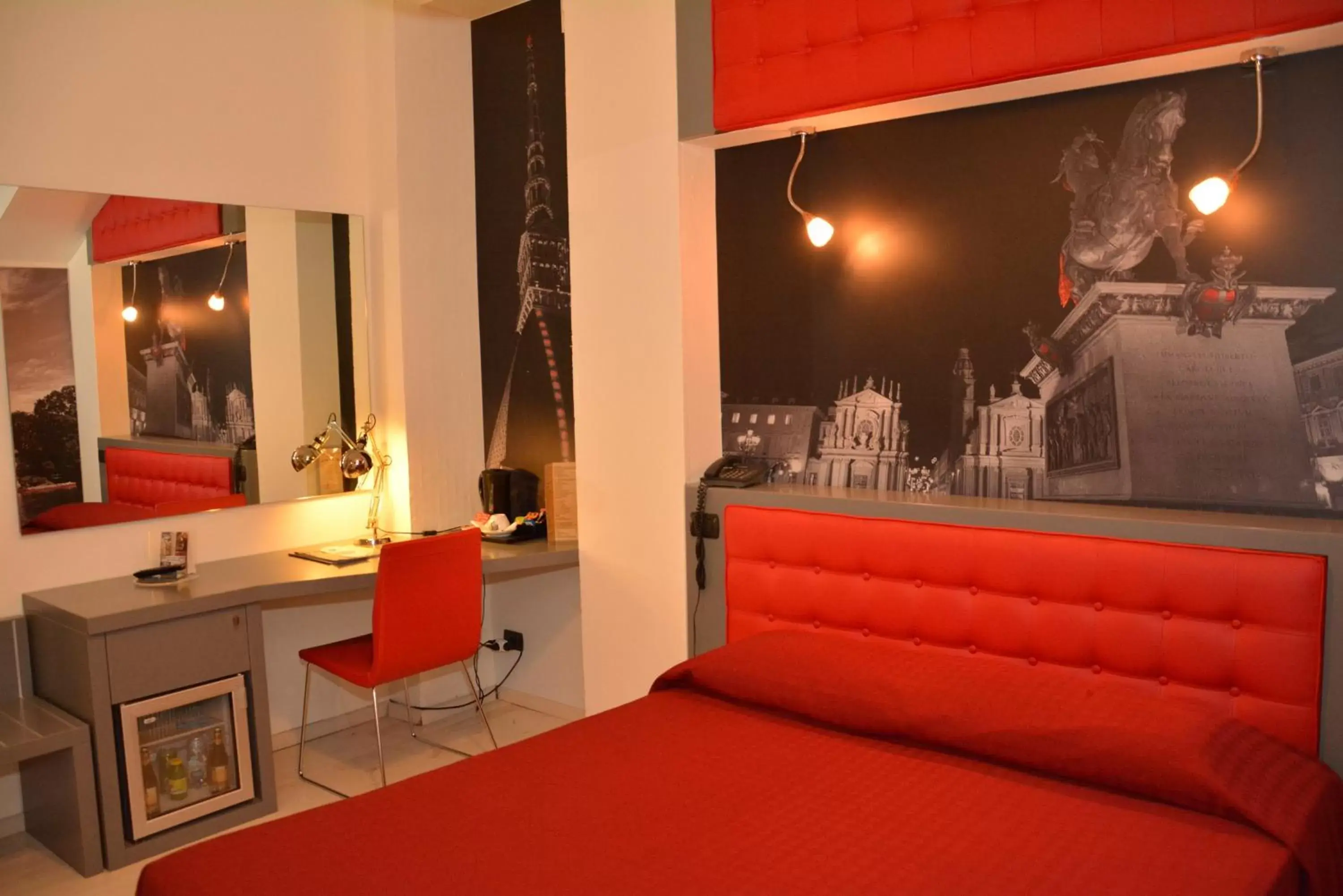 Photo of the whole room, Bed in Hotel Villa Glicini