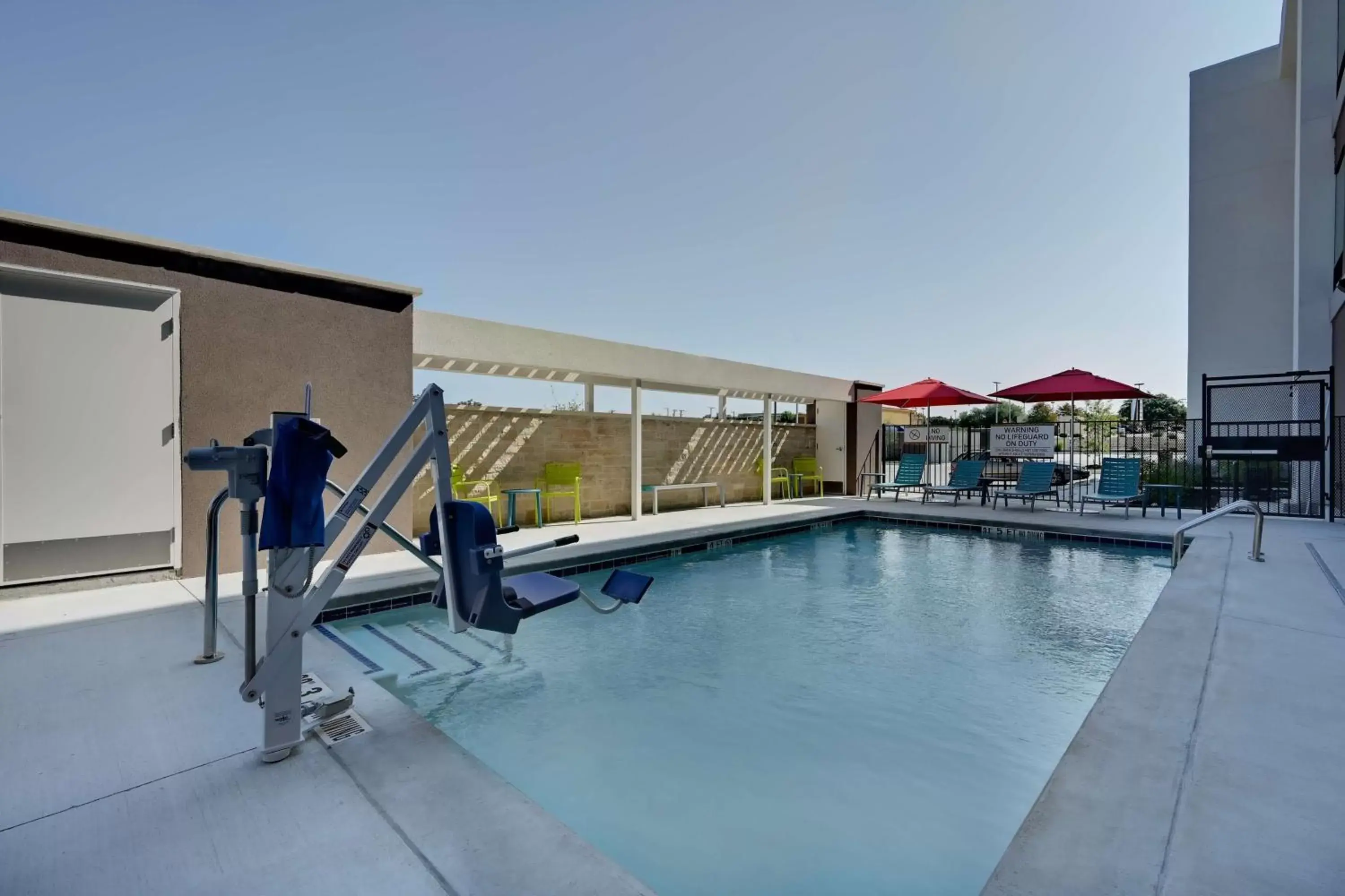 Swimming Pool in Home2 Suites By Hilton Temple