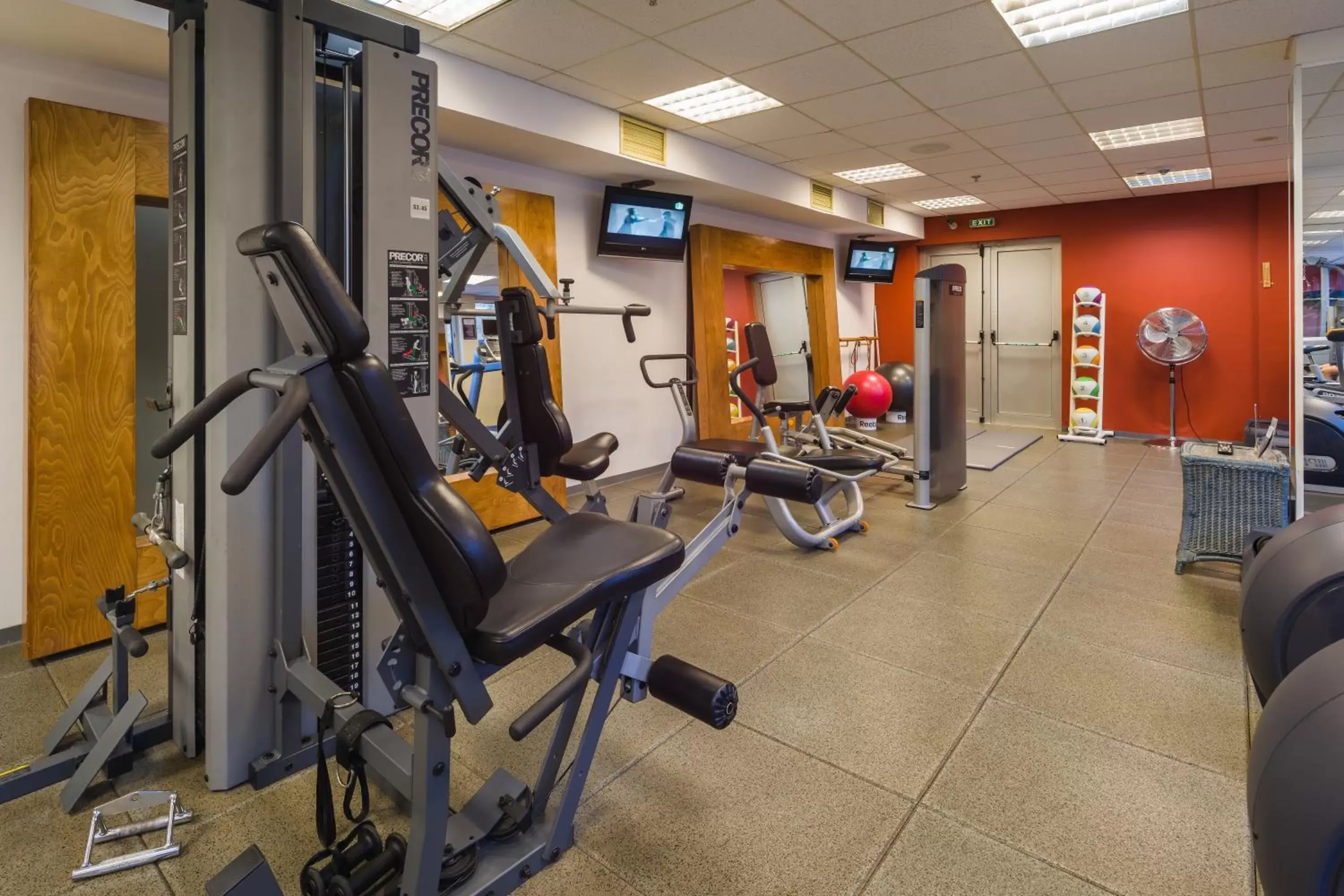 Fitness centre/facilities, Fitness Center/Facilities in InterContinental Athenee Palace Bucharest, an IHG Hotel