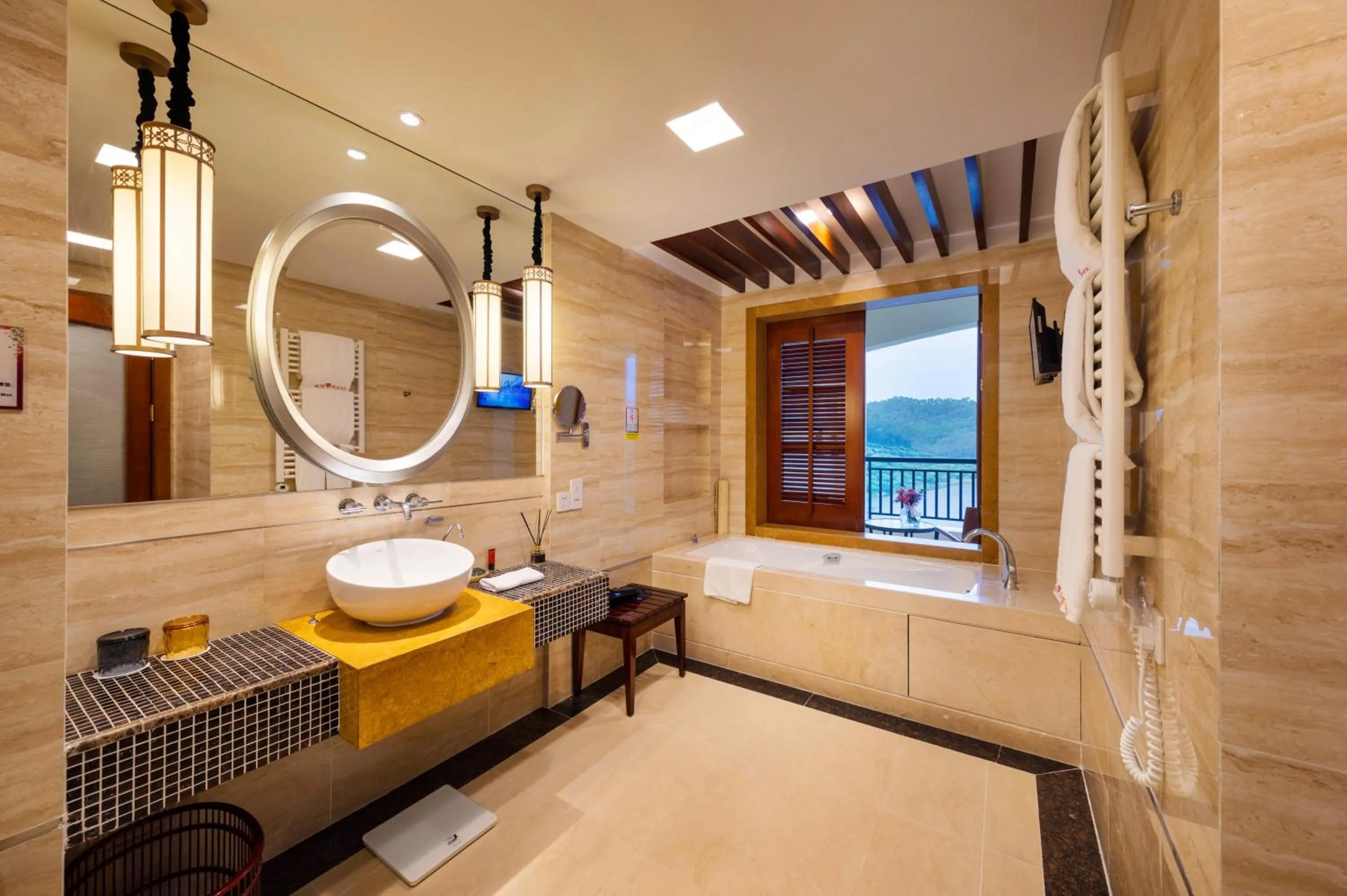 Bathroom in Good View Hotel Tangxia - 15 mins drive from Dongguan South Railway Station