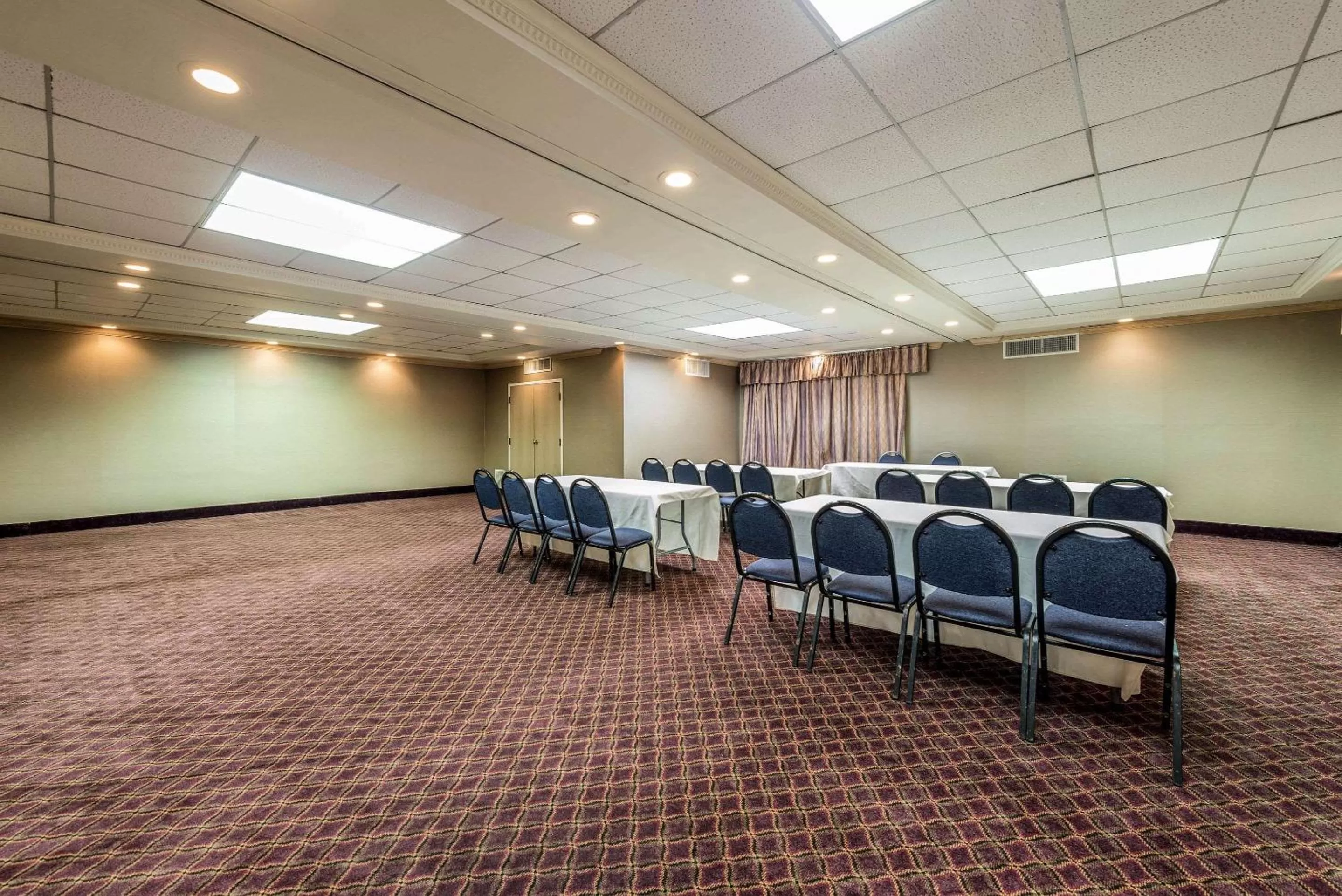 On site in Comfort Suites Marion North