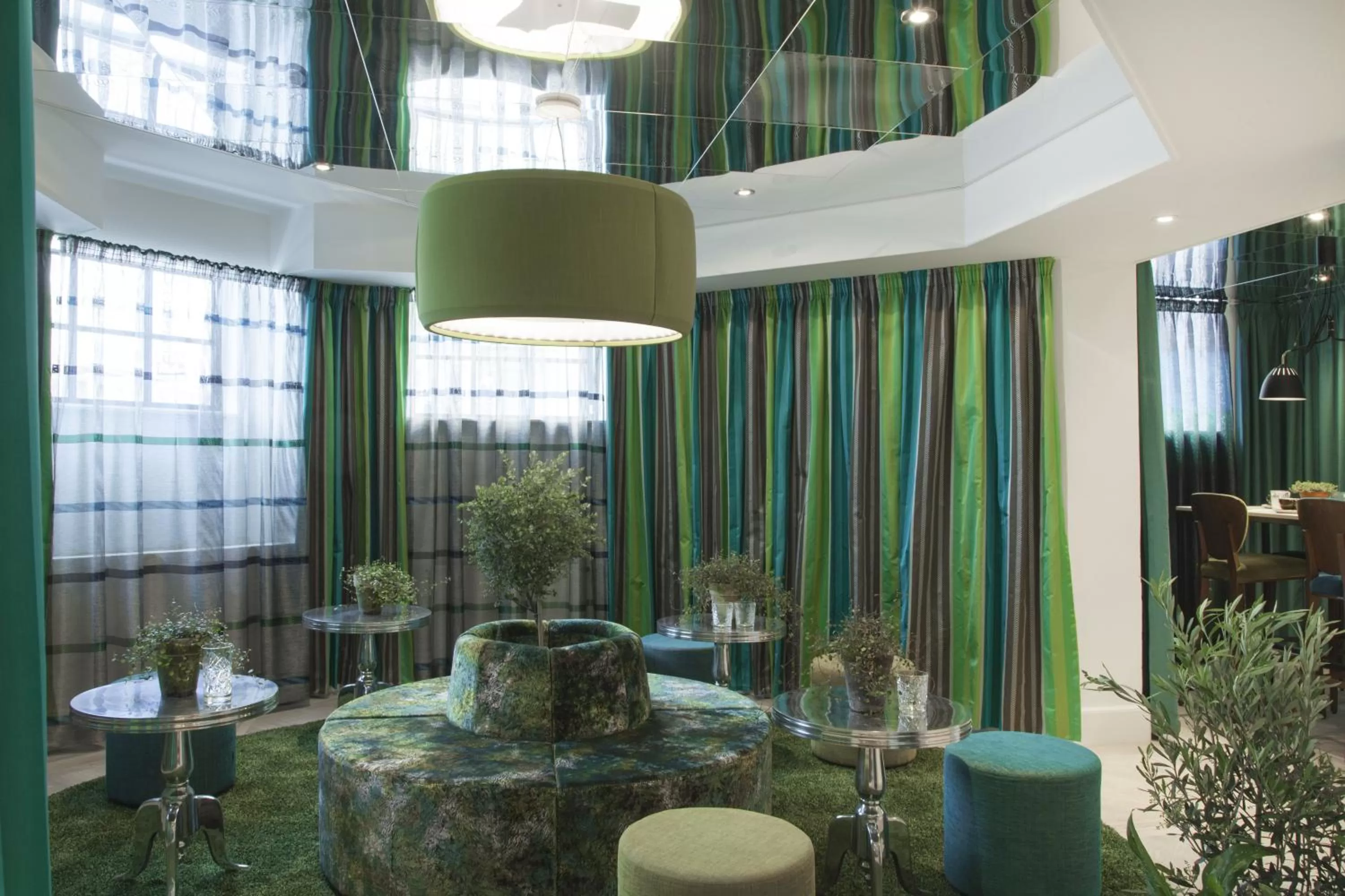 Restaurant/places to eat in Absalon Hotel