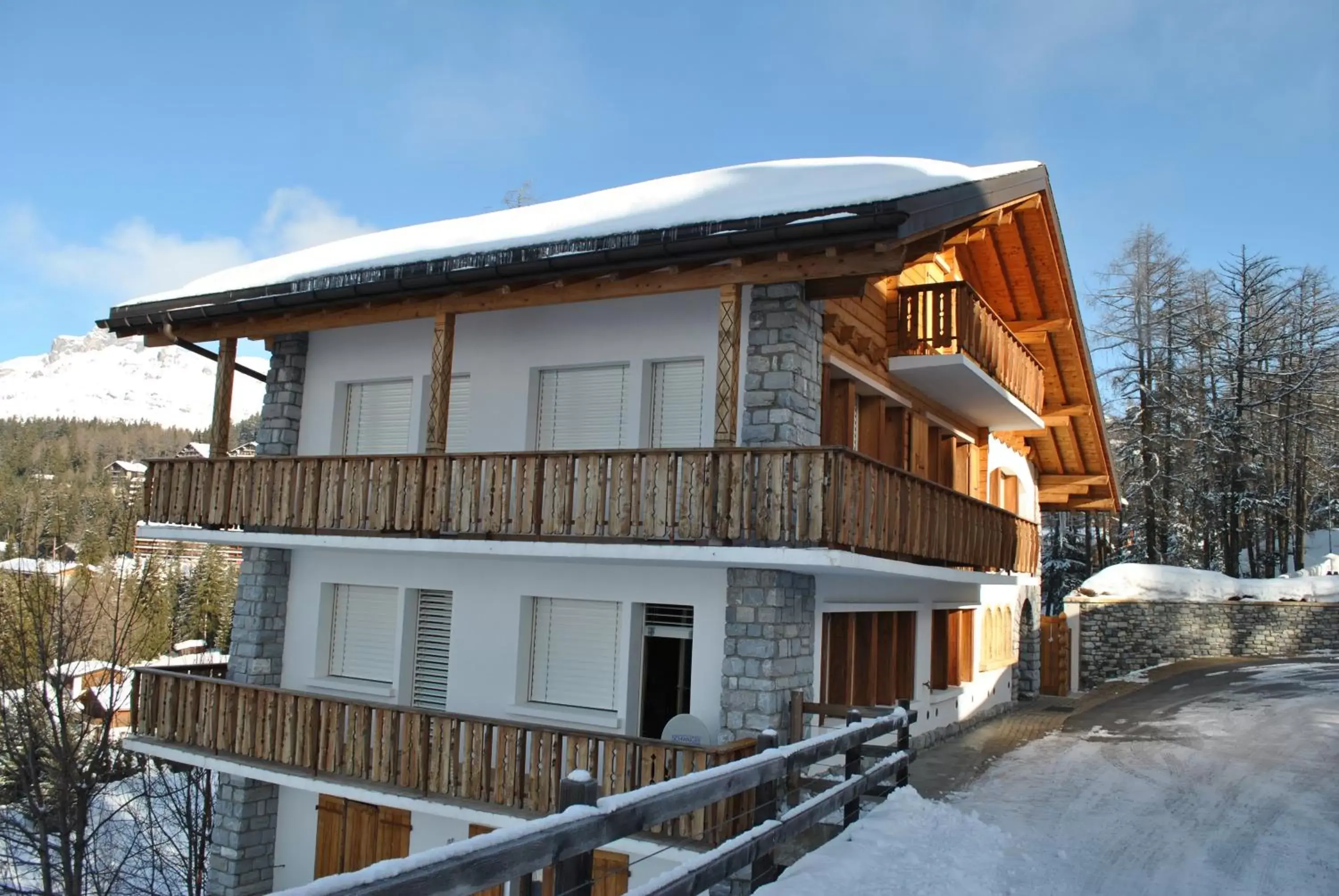 Winter in Les Petits Mélèzes