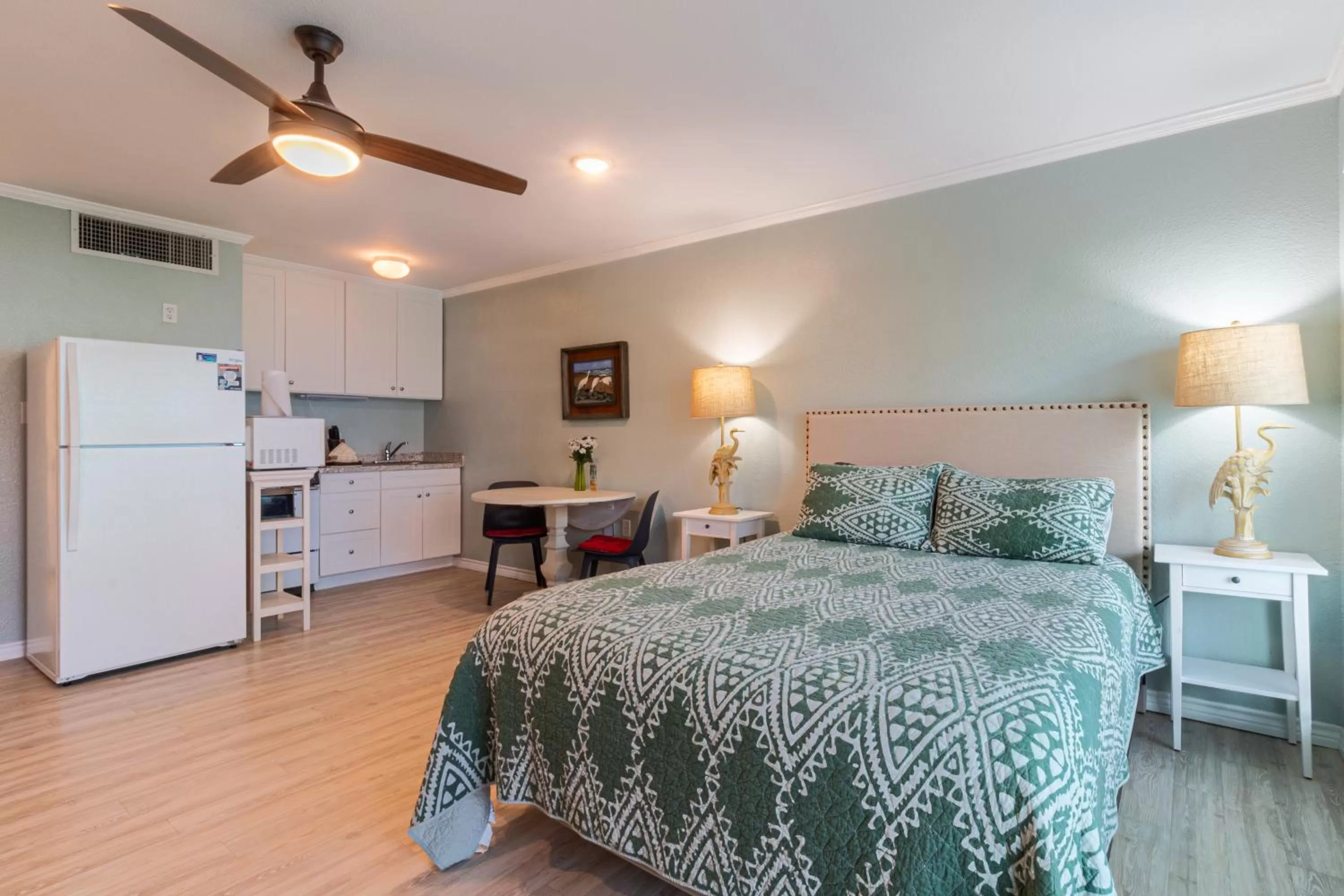 Bed in Executive Keys Condominiums on the Beach