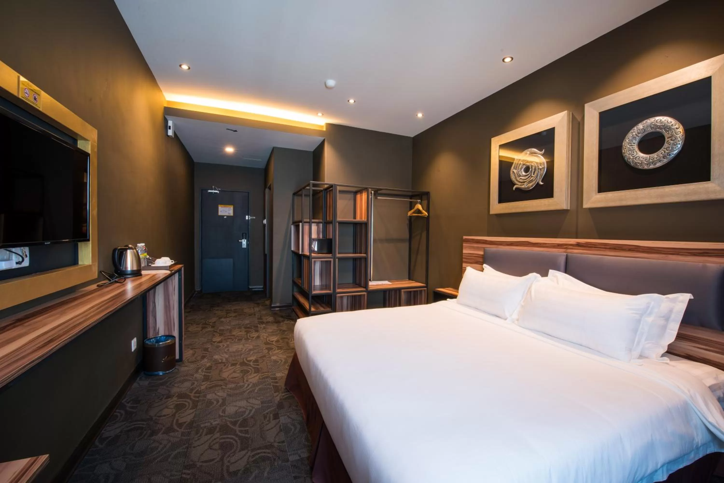 Bed in Asiatic Hotel