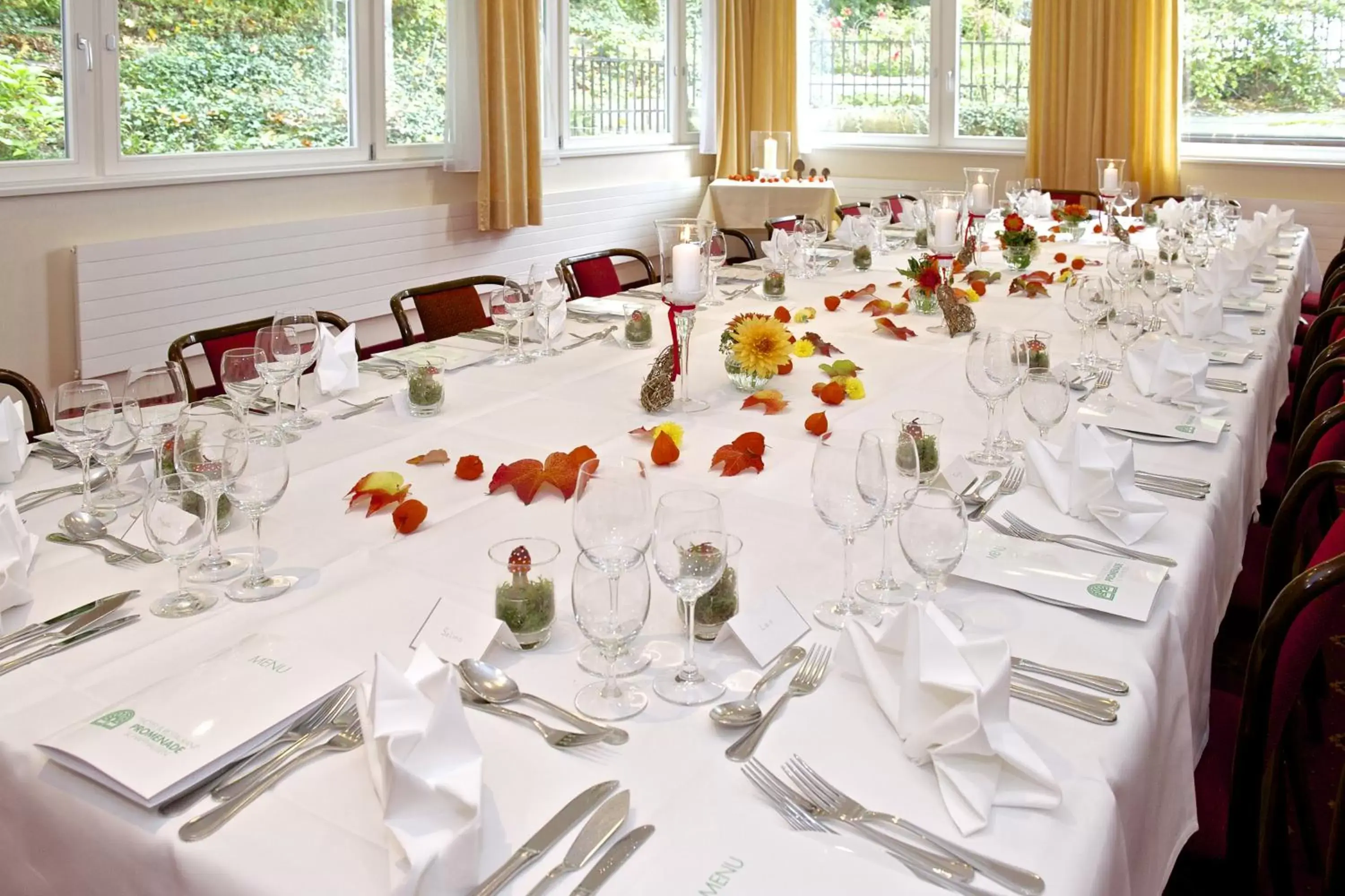 Banquet/Function facilities, Restaurant/Places to Eat in Hotel Promenade