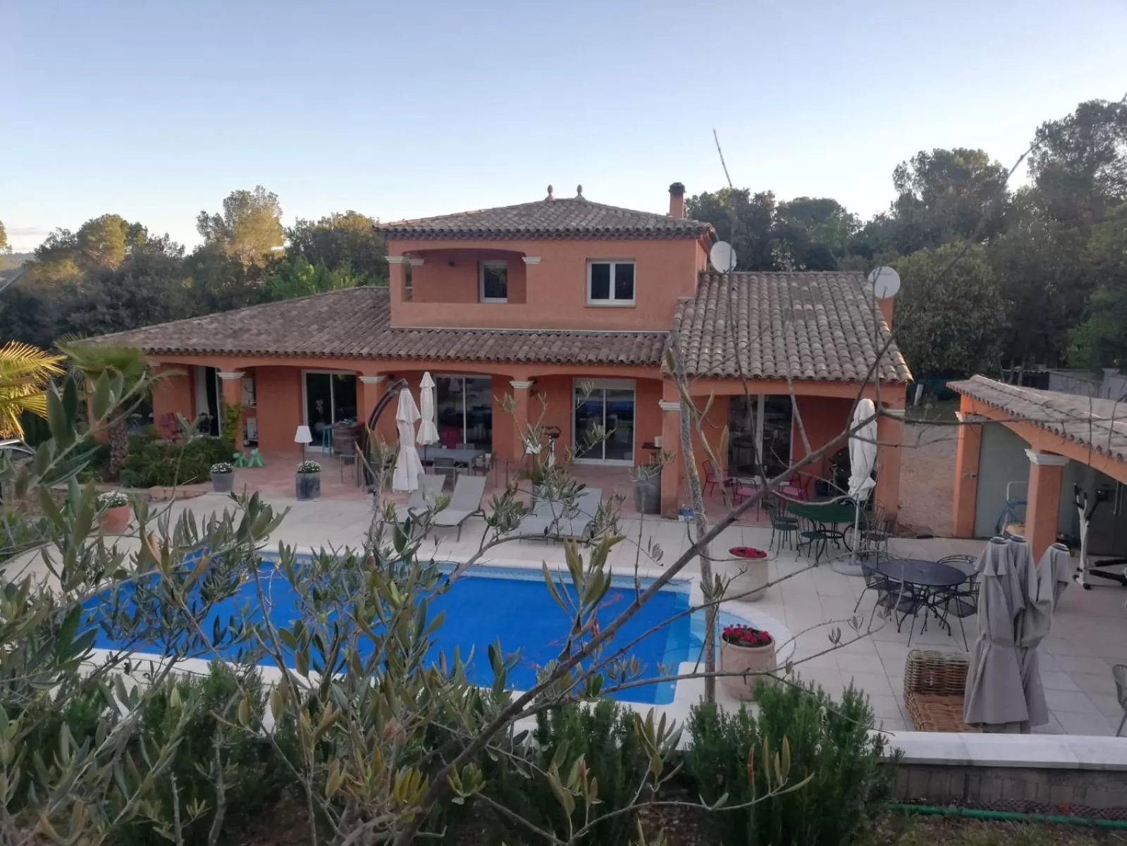 Property building in Villa Catharina
