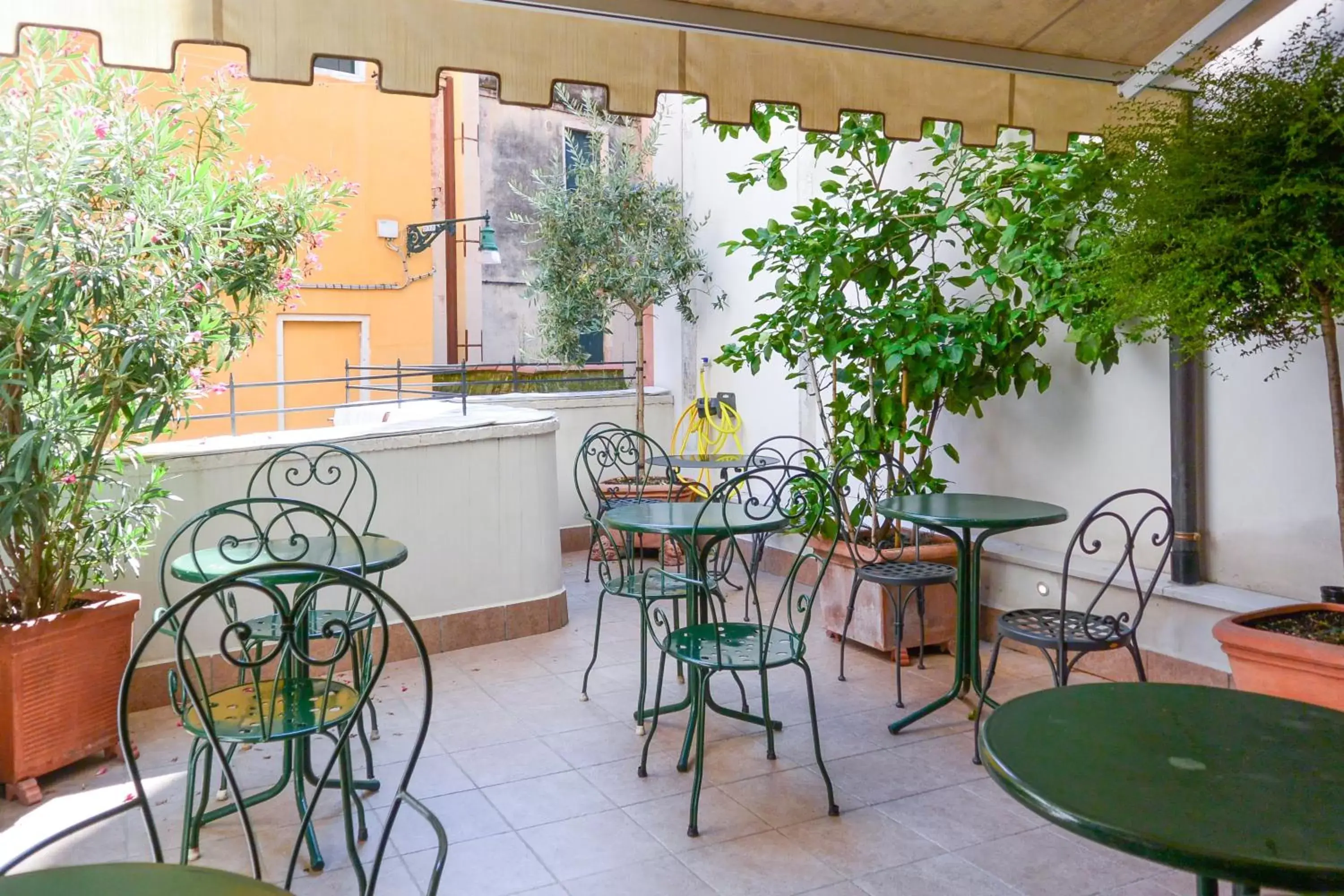 Balcony/Terrace, Lounge/Bar in Hotel Casa Verardo Residenza d'Epoca