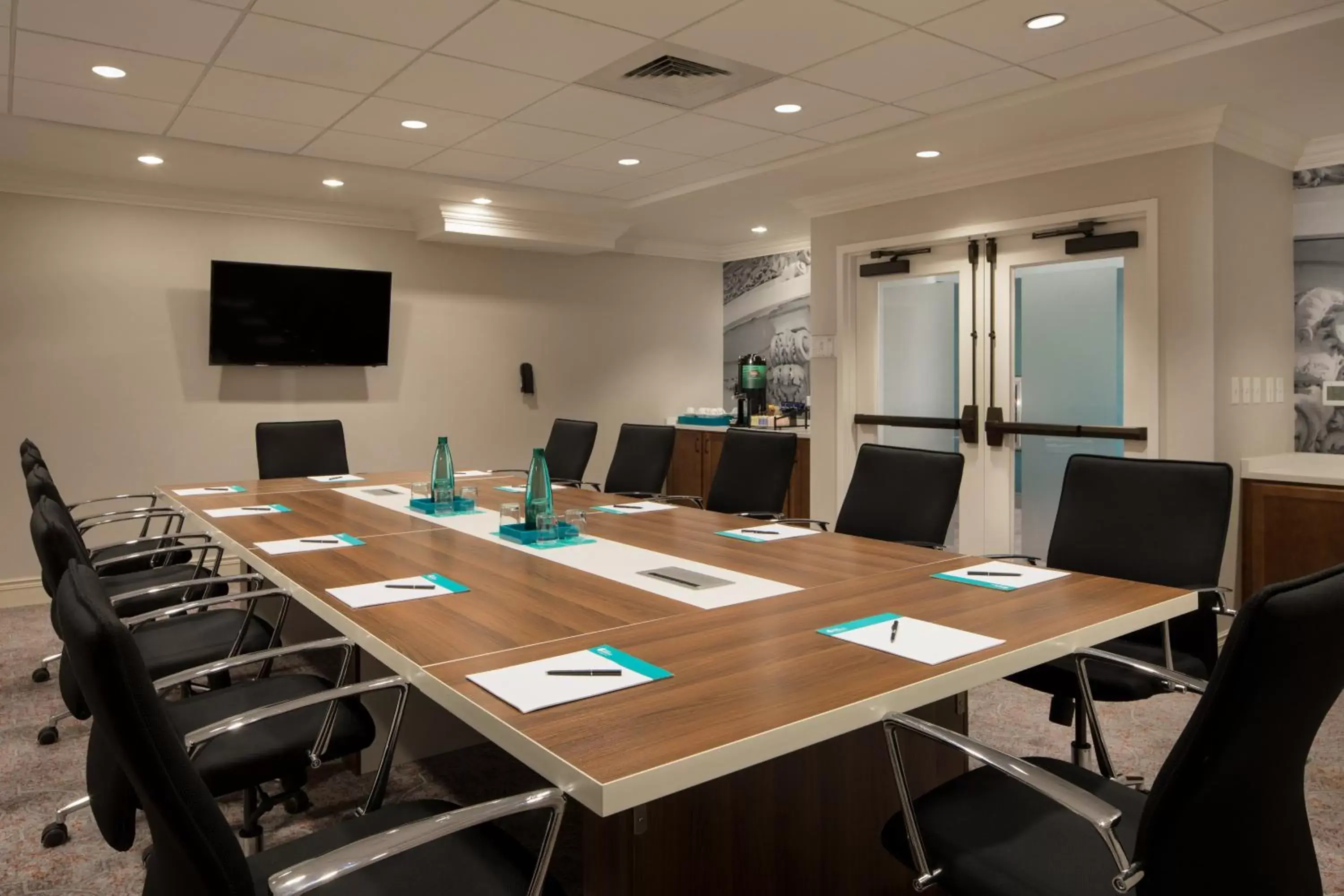 Meeting/conference room in Hotel Indigo Baltimore Downtown, an IHG Hotel
