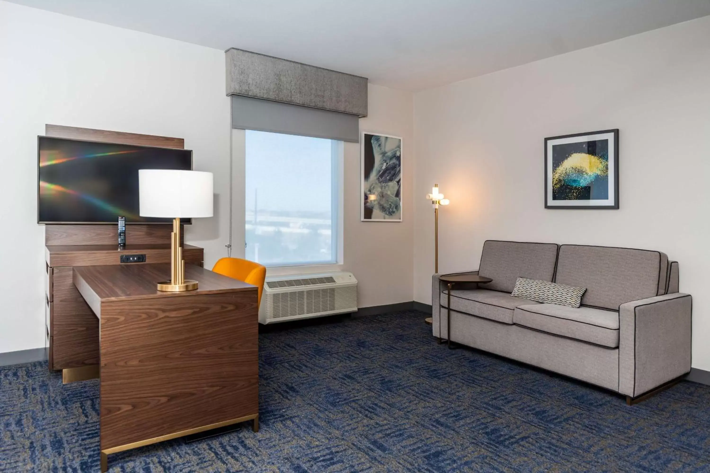 Bedroom, Seating Area in Hampton Inn & Suites Sugar Land, Tx