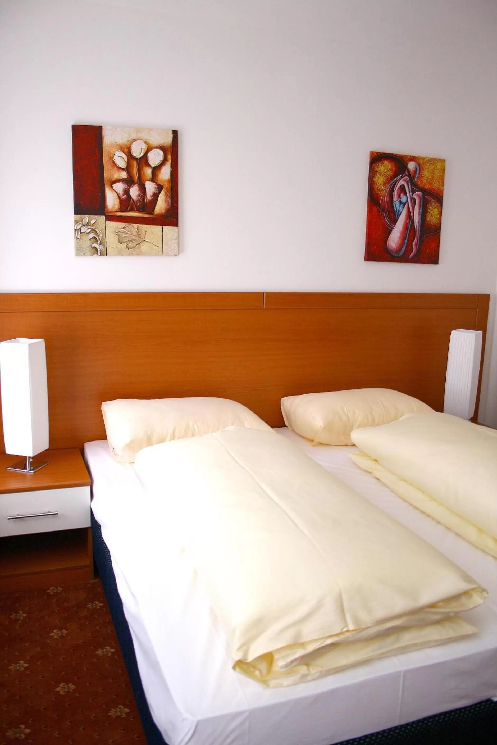 Bed in Hotel Evido Salzburg City Center