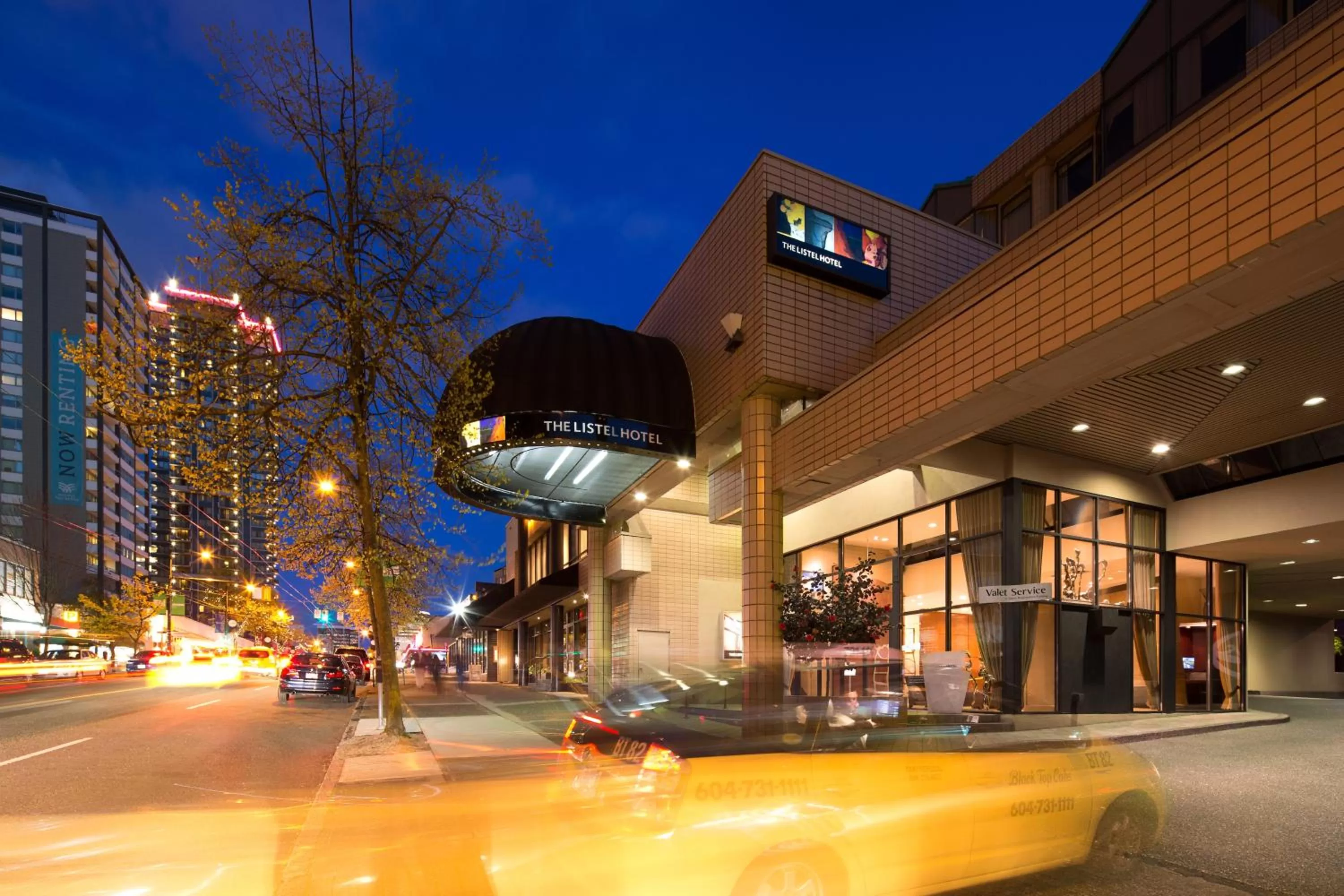Facade/entrance in The Listel Hotel Vancouver