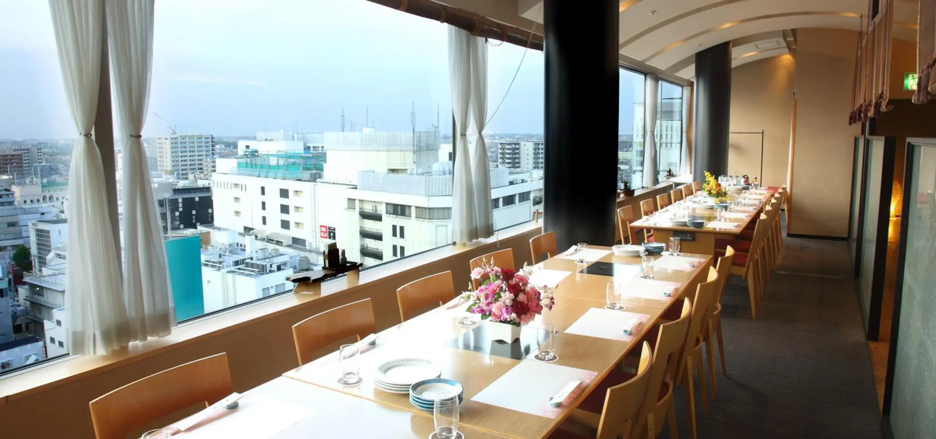 Restaurant/Places to Eat in Urawa Washington Hotel