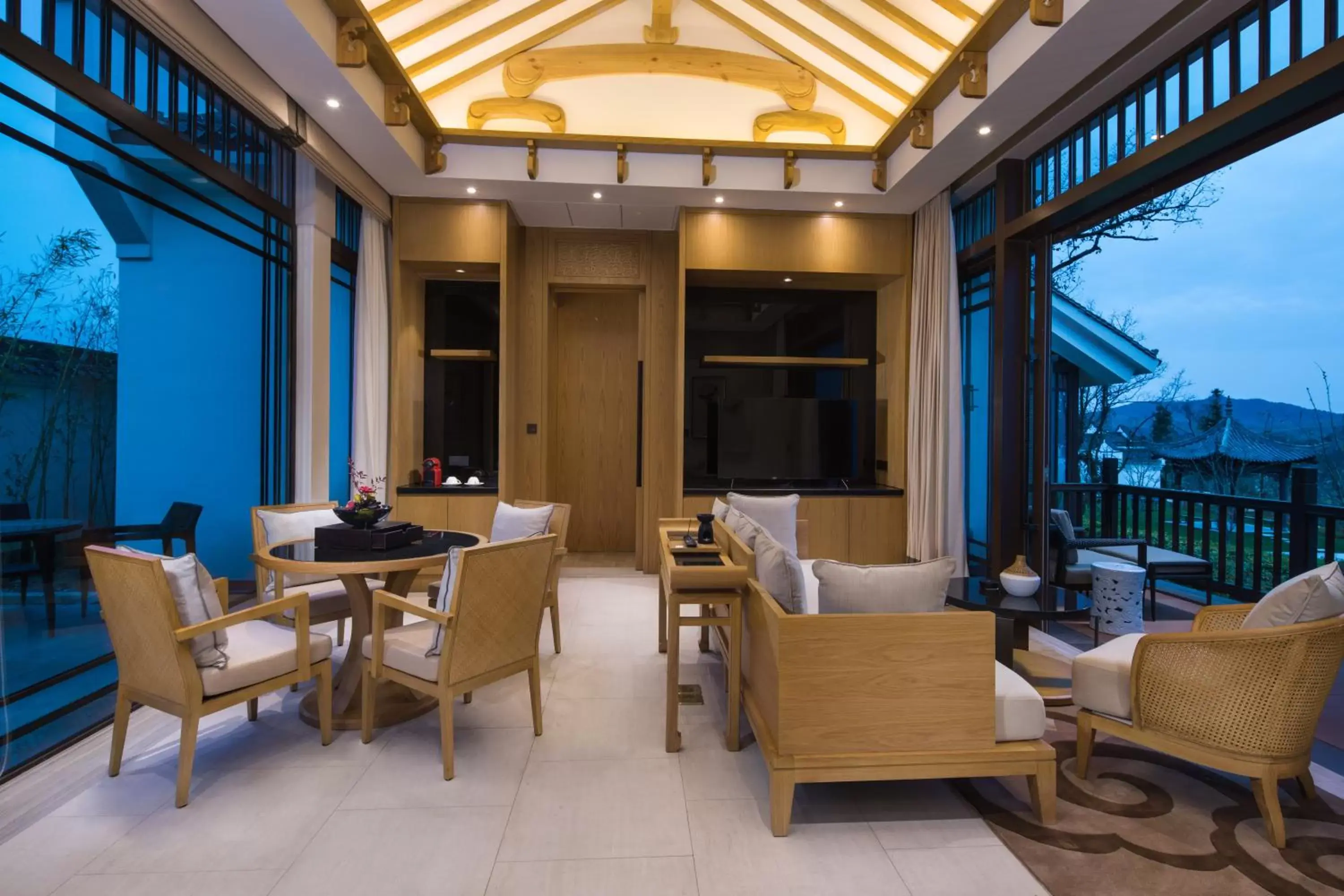 Living room, Restaurant/Places to Eat in Banyan Tree Hotel Huangshan-The Ancient Charm of Huizhou, a Paradise