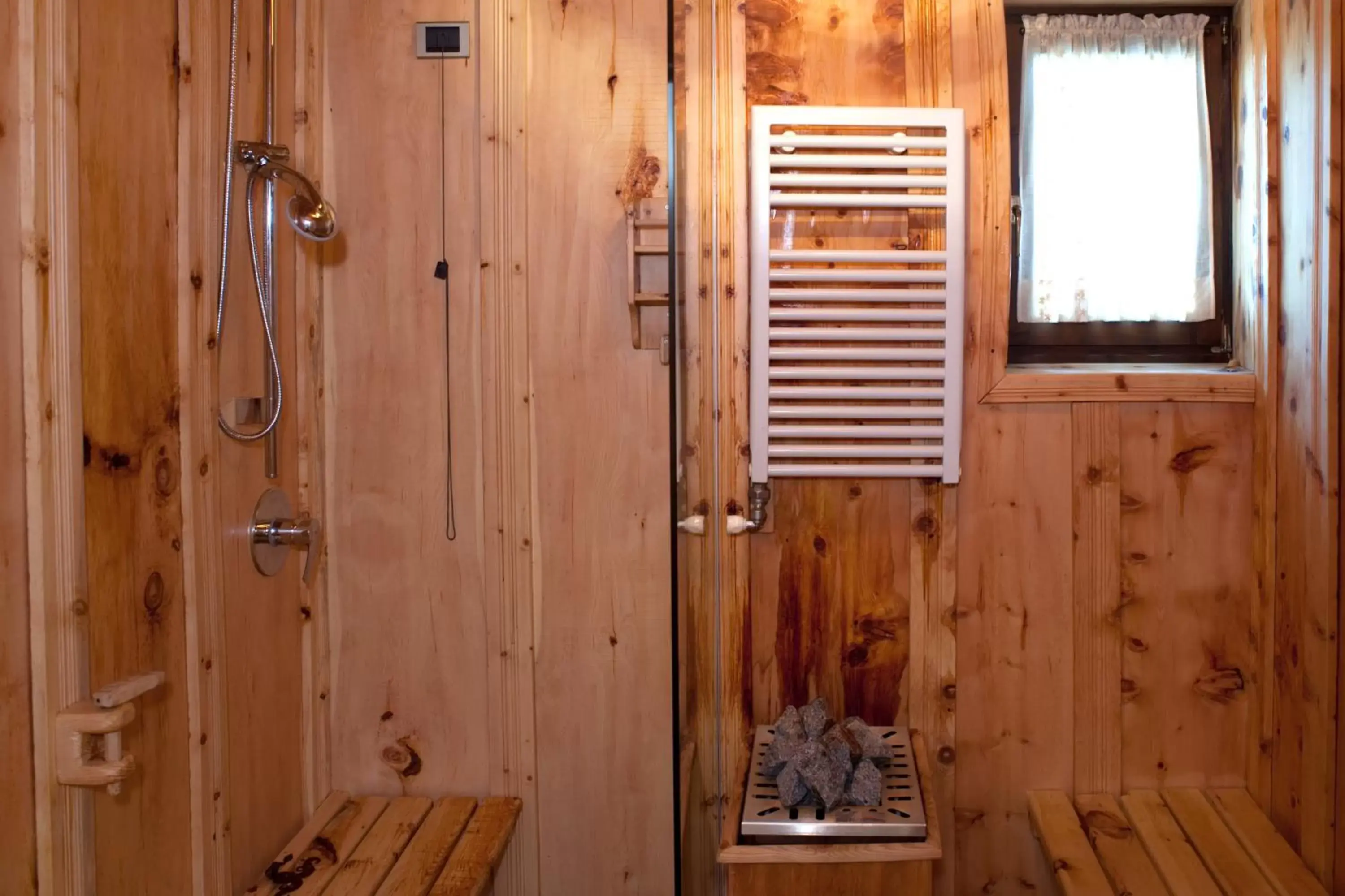 Sauna, Bathroom in Hotel Chalet La Meridiana