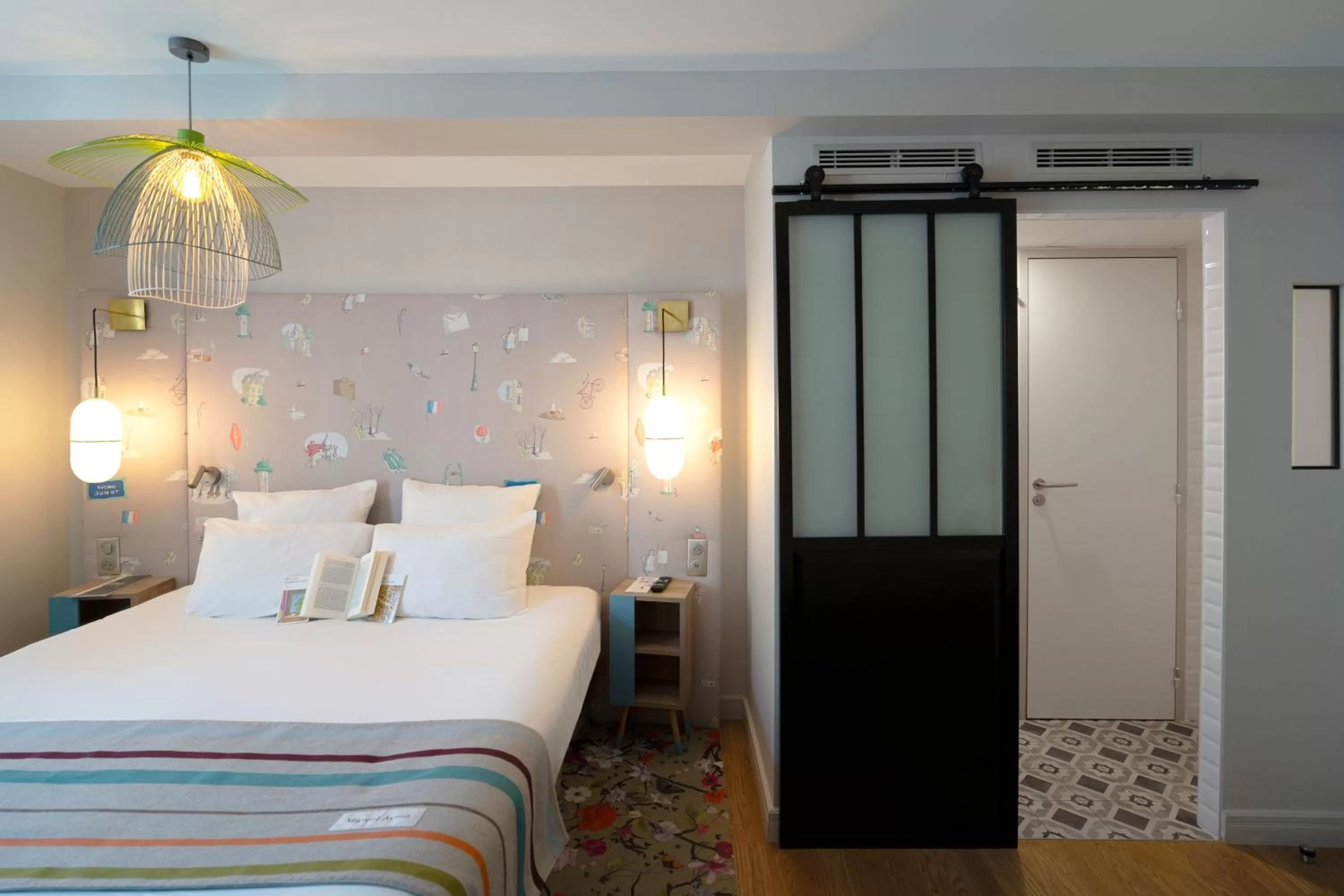 Bed in Hotel Litteraire Marcel Ayme, BW Premier Collection