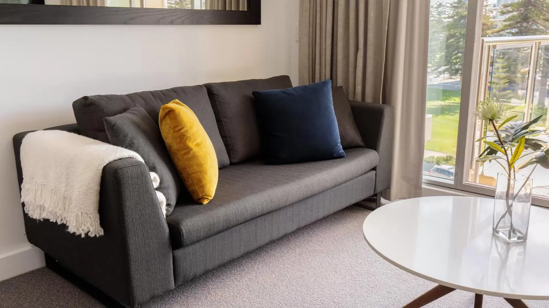 Living room, Seating Area in Oaks Glenelg Plaza Pier Suites