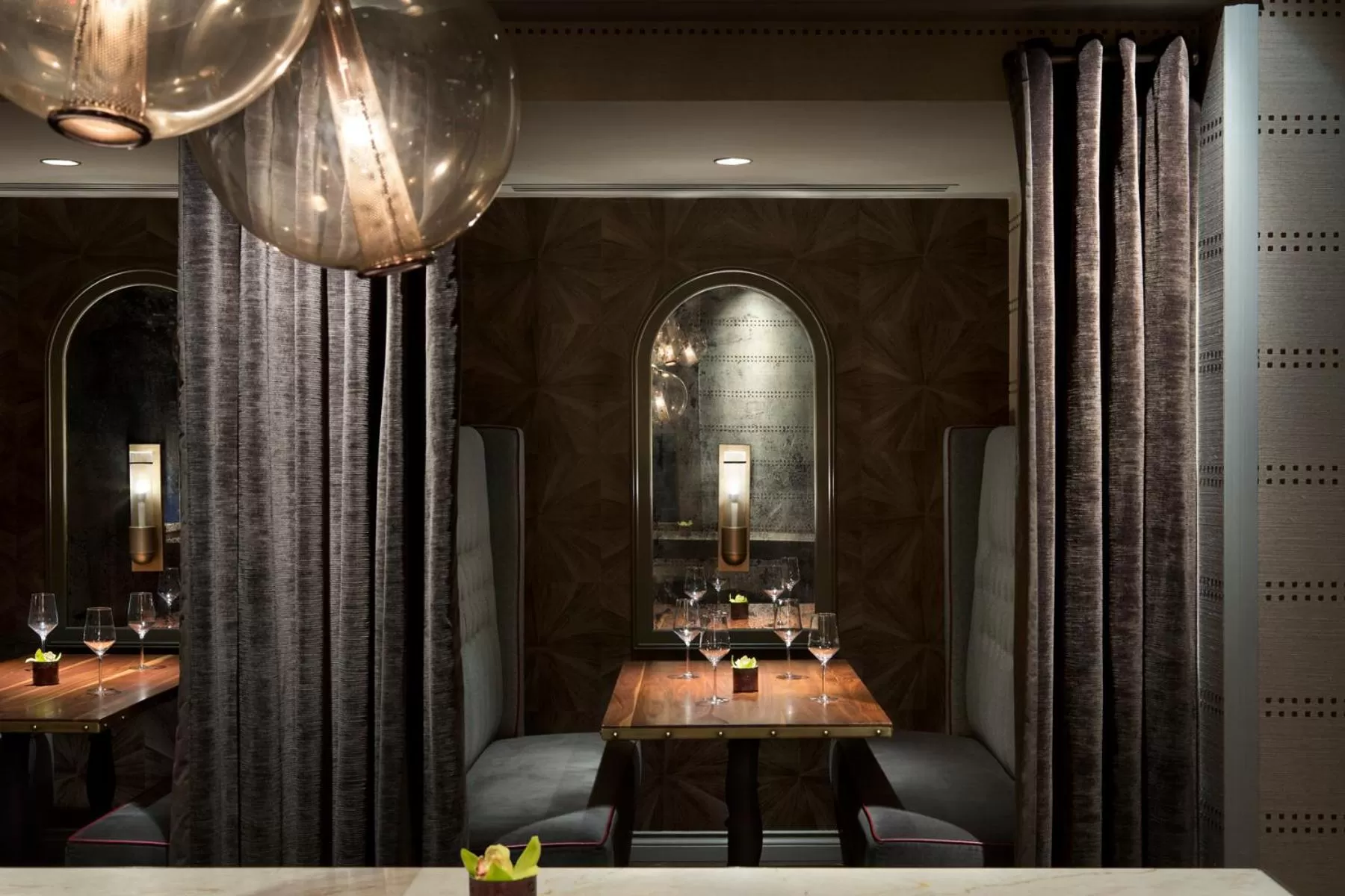 Restaurant/places to eat in Fairmont Hotel Vancouver