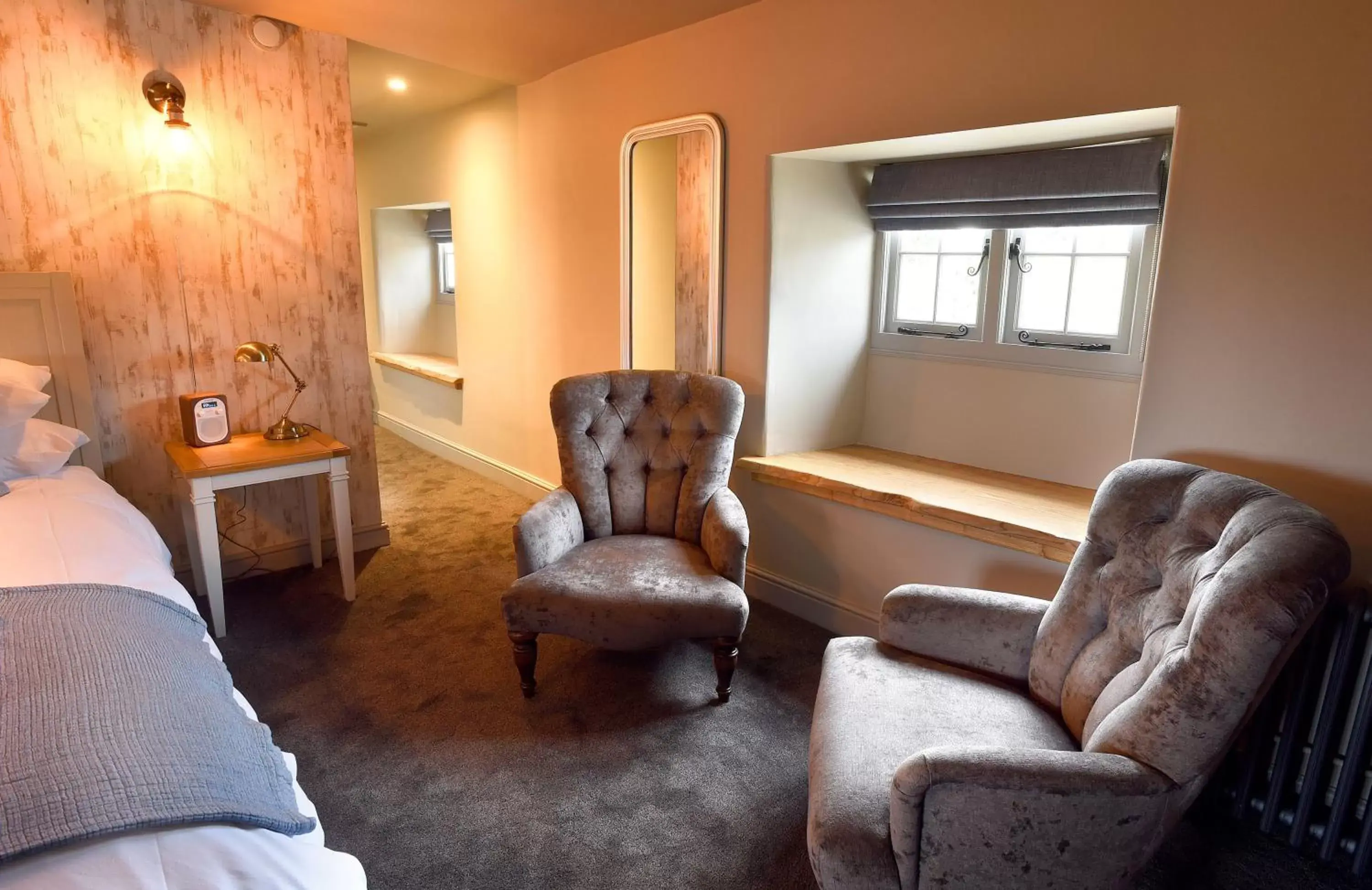 Bedroom, Seating Area in The Lifeboat Inn