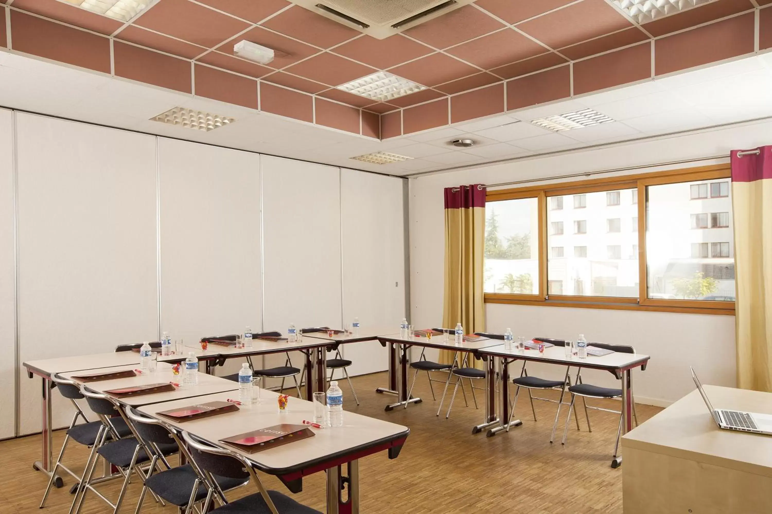 Meeting/conference room in Cerise Nantes La Beaujoire