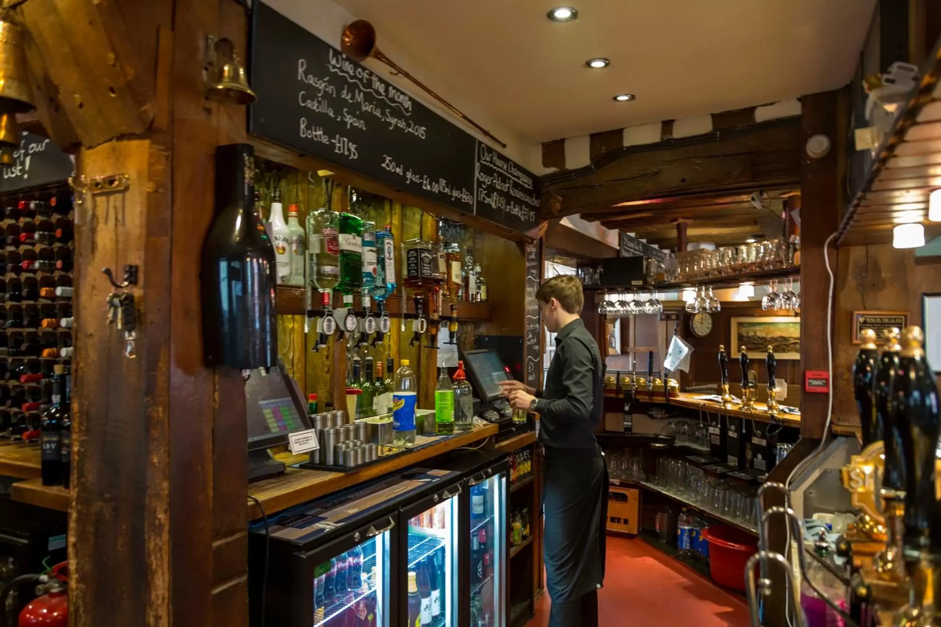 Lounge or bar in The Bell Inn Hotel