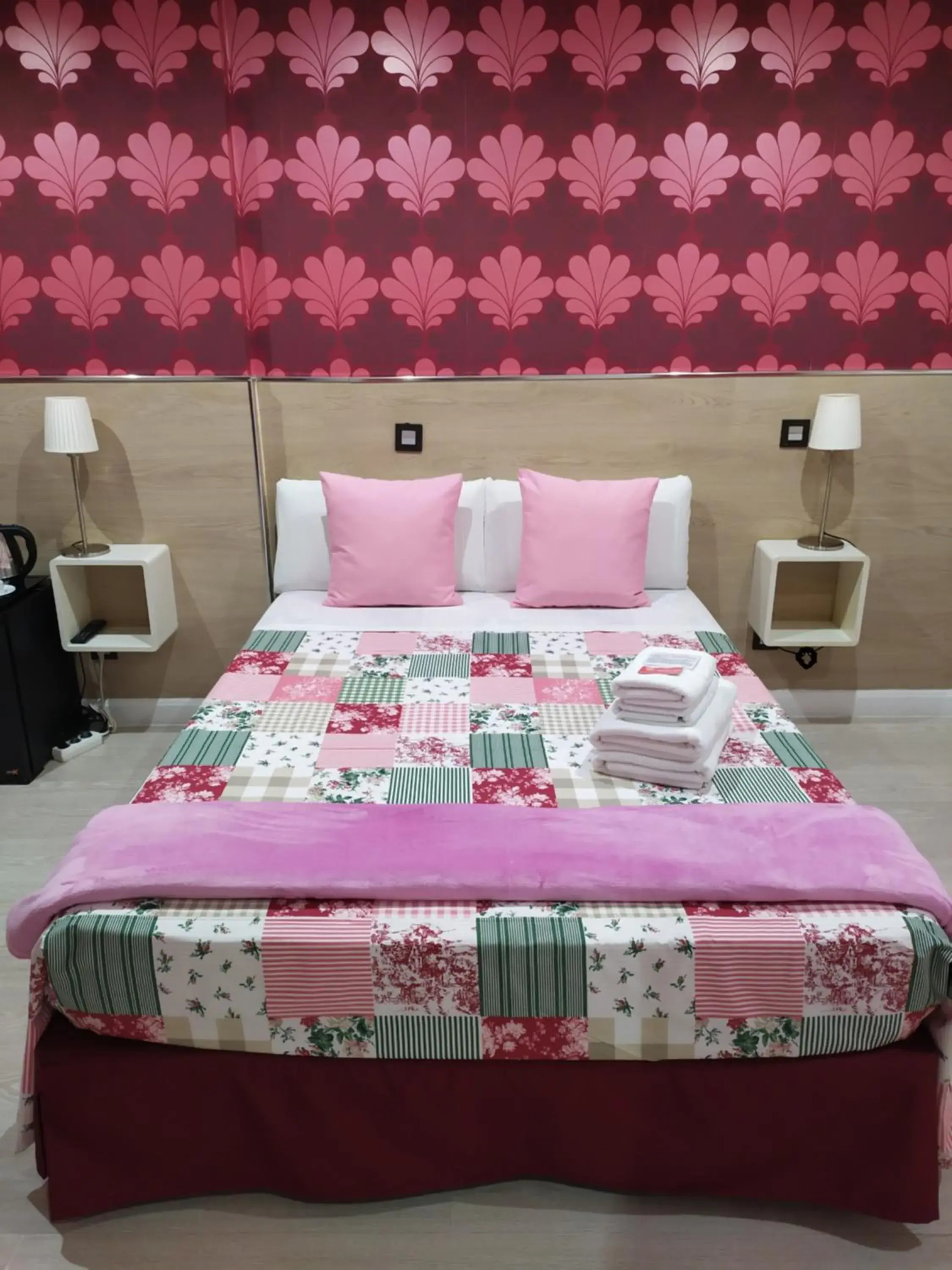 Bed in Hostal Inn Madrid