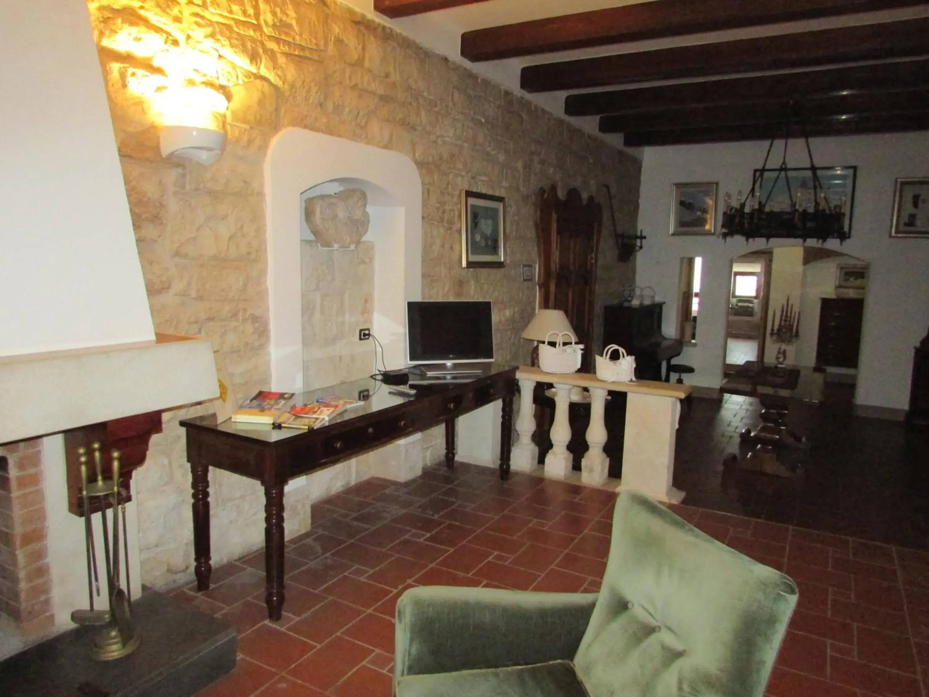 Lobby or reception, TV/Entertainment Center in Masseria Sant'Anna