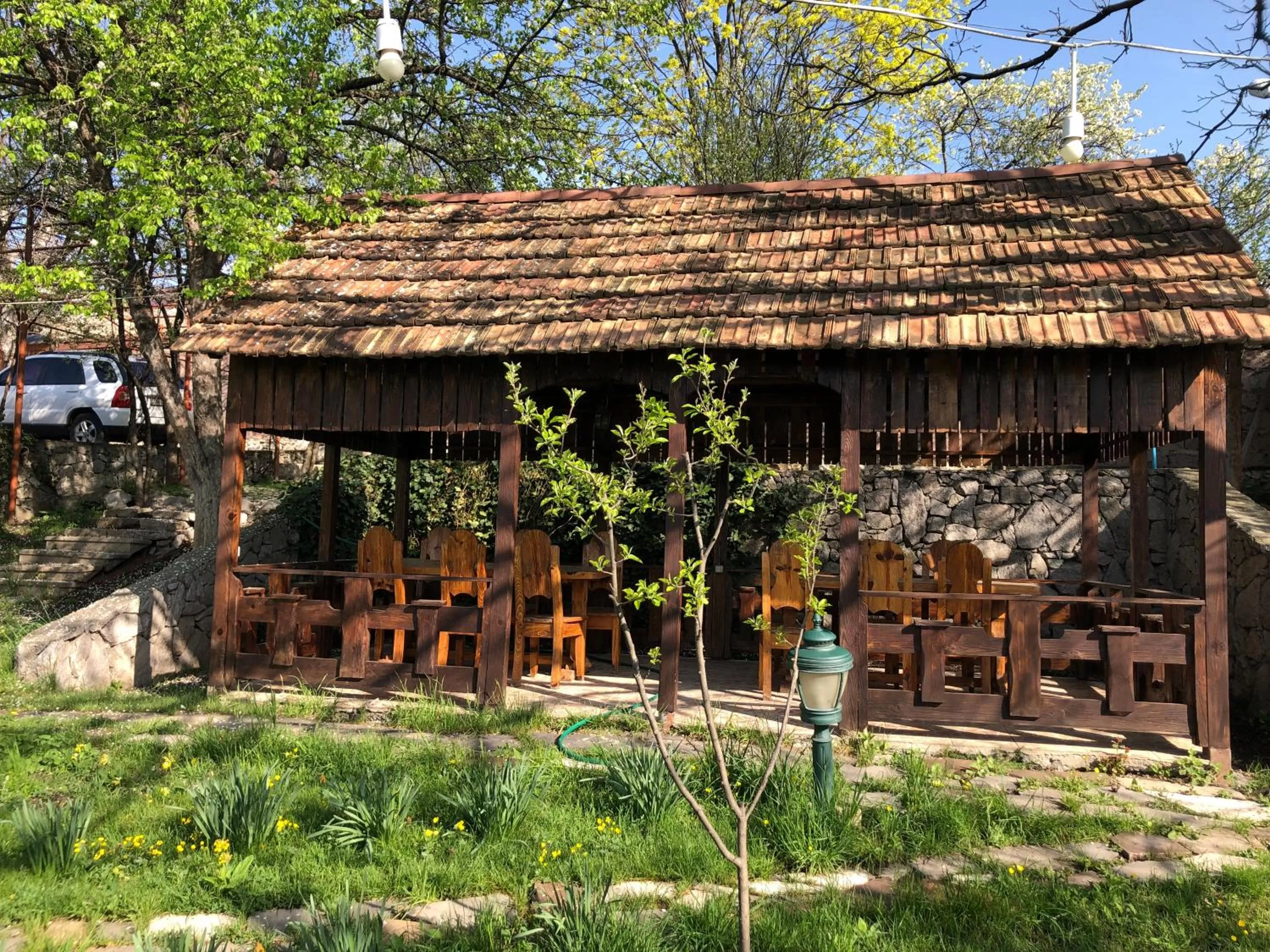 Patio in Dil Hill by Sam