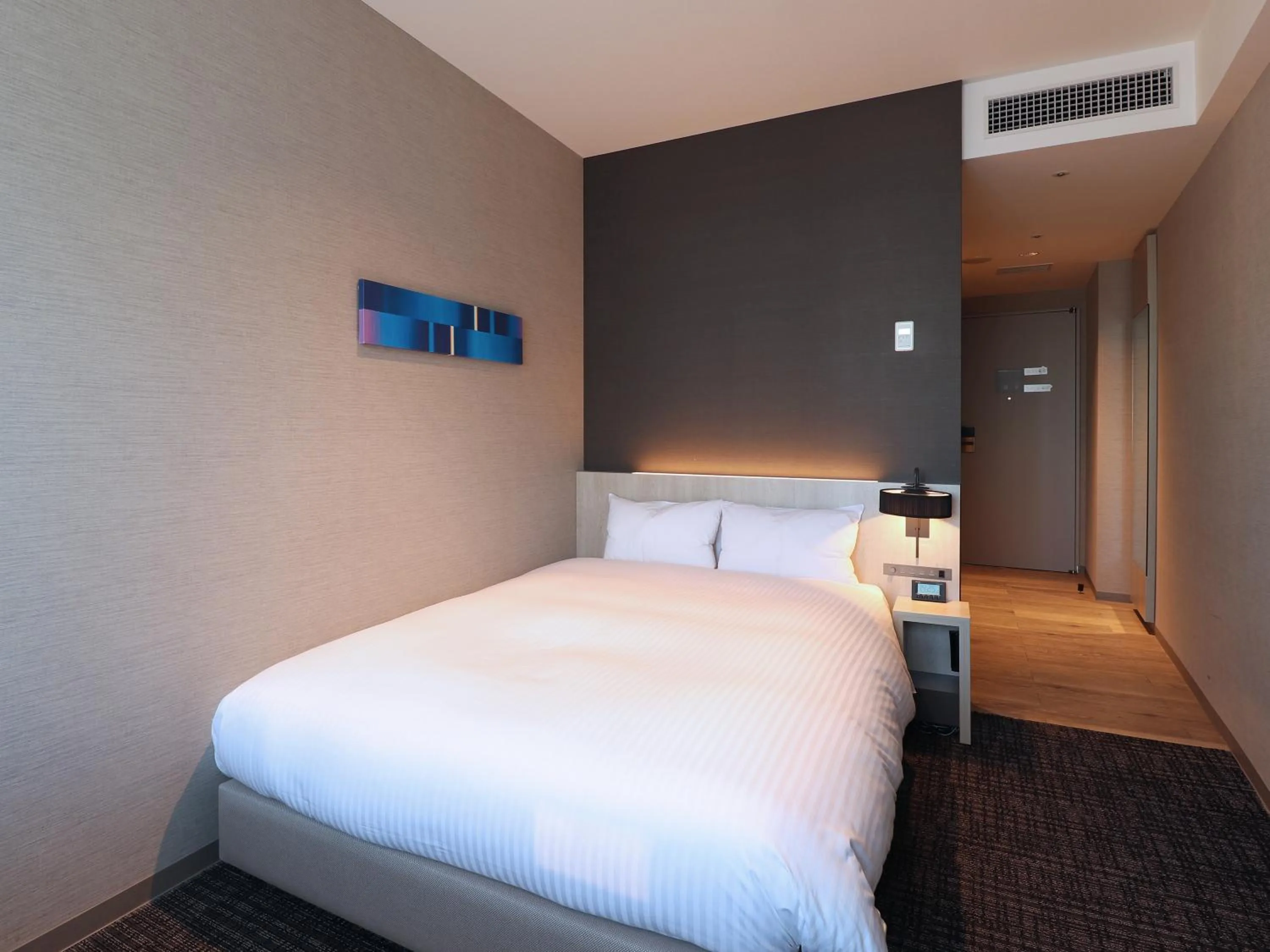 Photo of the whole room in the square hotel Yokohama Minatomirai