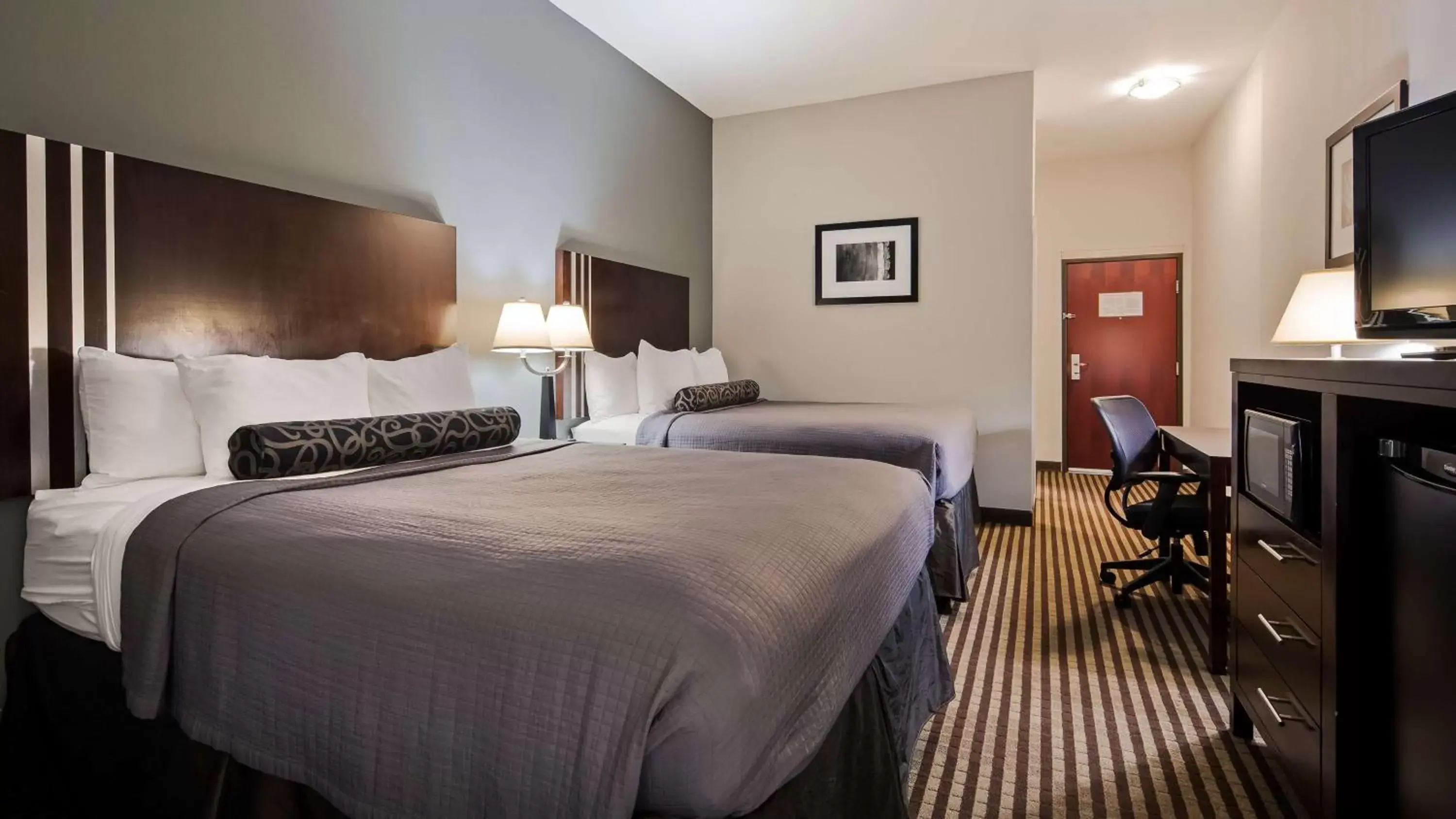 Photo of the whole room, Bed in Best Western Abbeville Inn and Suites Photo of the whole room, Bed in Best Western Abbeville Inn and Suites