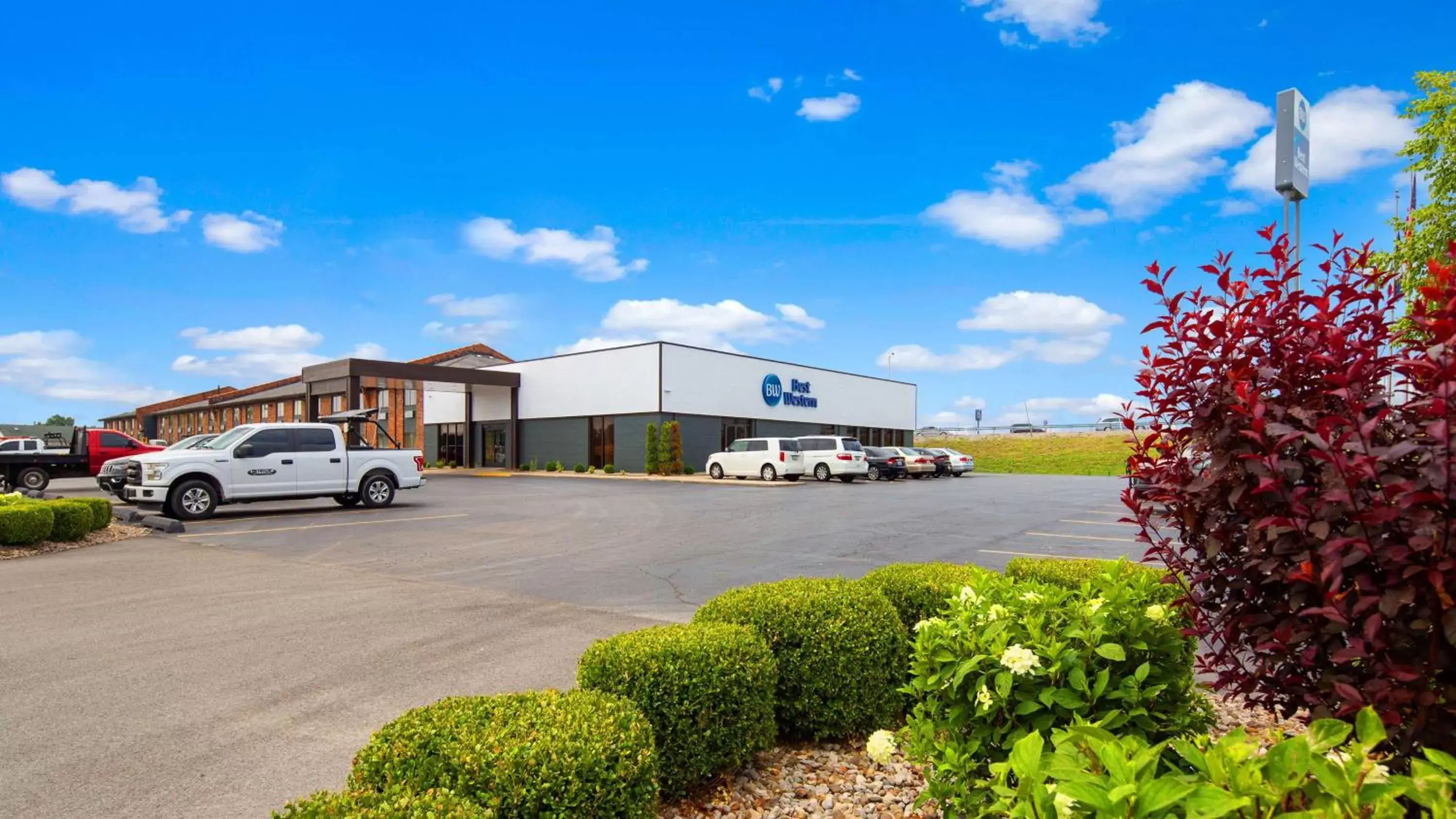 Property building in Best Western Shepherdsville Property building in Best Western Shepherdsville