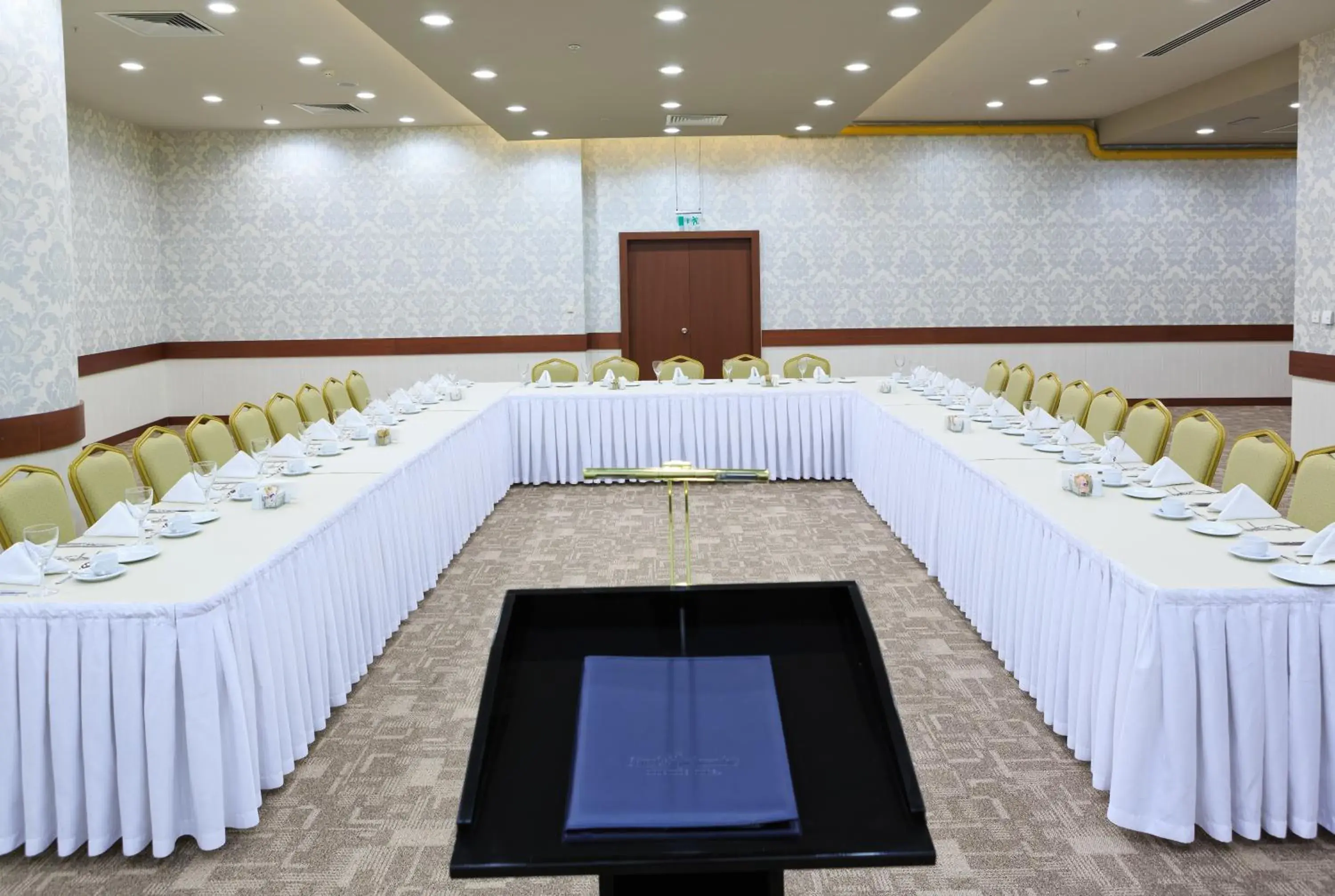 Meeting/conference room in Limak Ambassadore Hotel Ankara